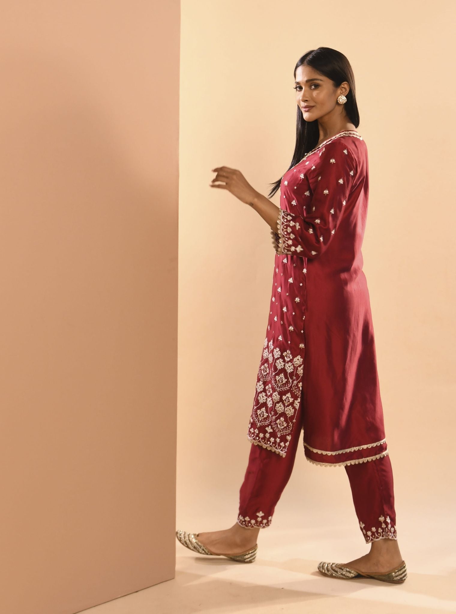 Aarya Cupro Wine Kurta Set