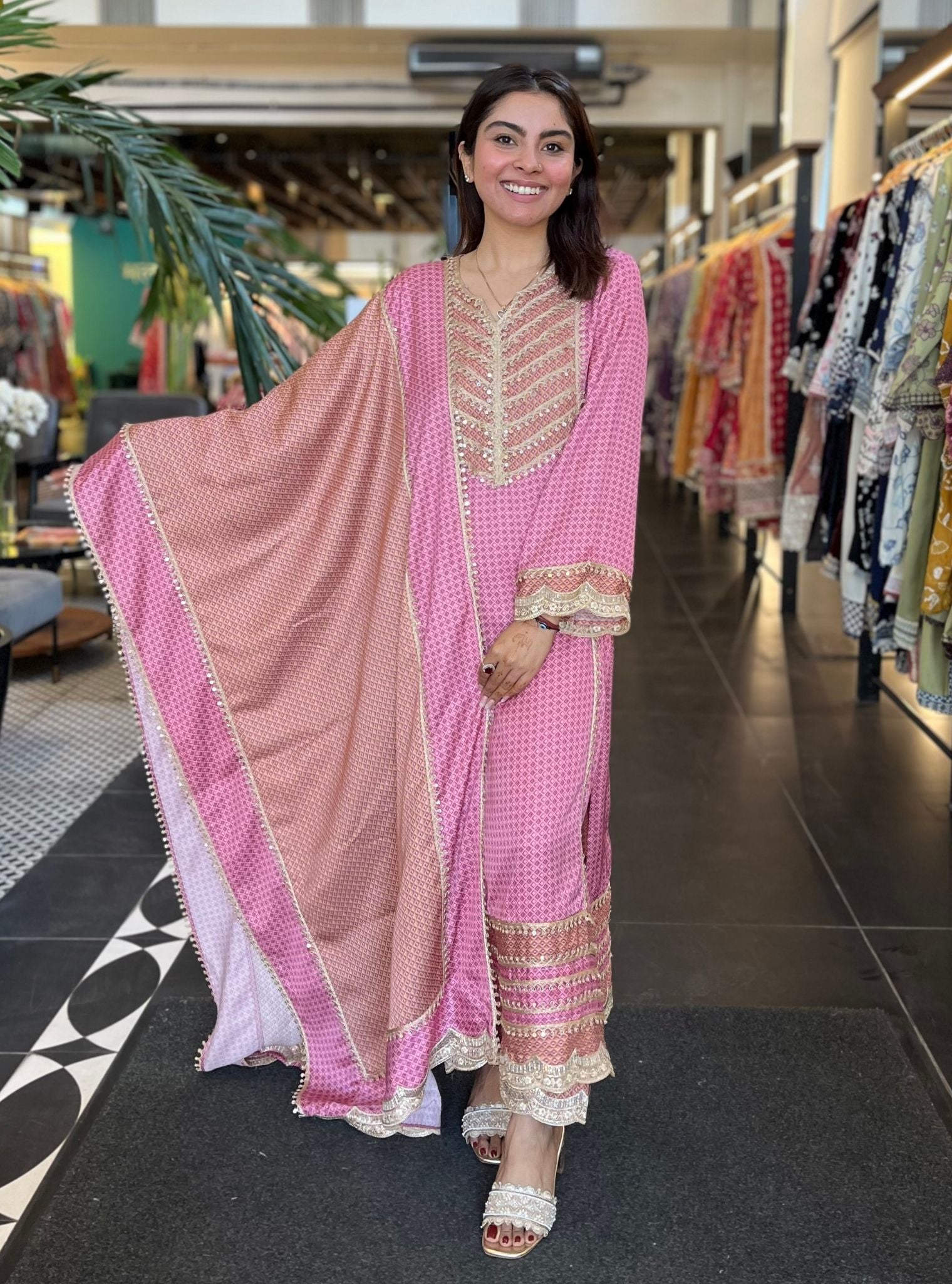 Jordyna Cupro Printed Pink Kurta Set