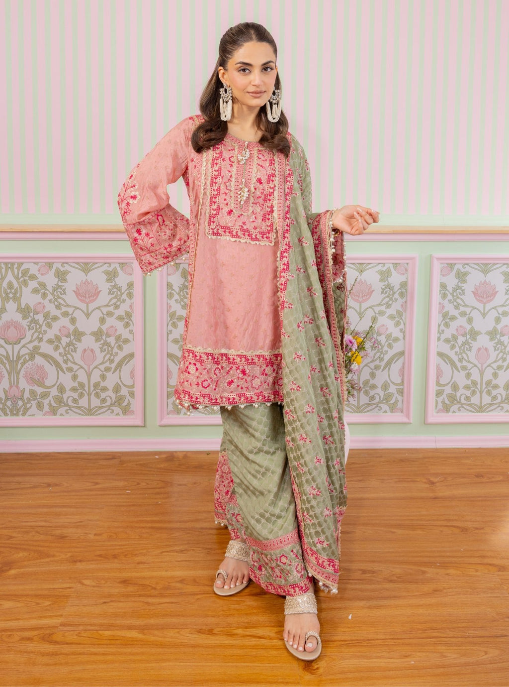 Magan Banarsi Green Kurta Set
