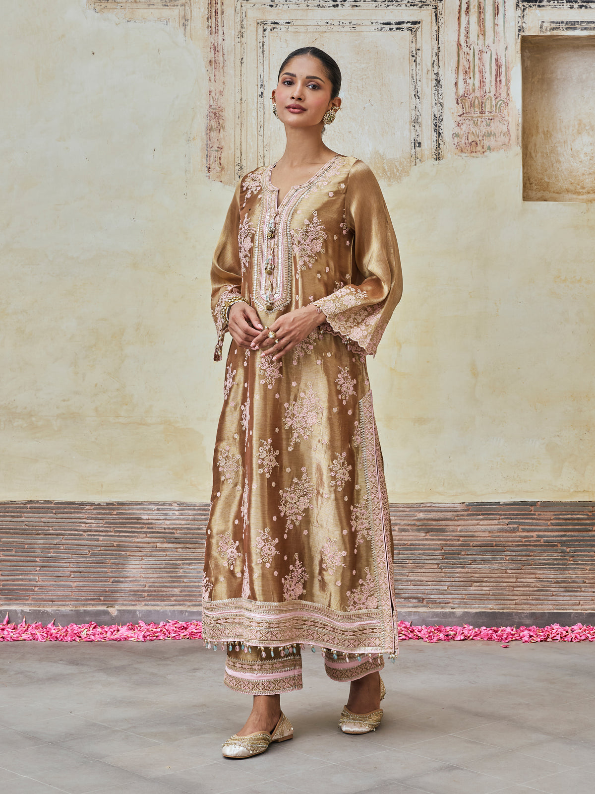 Dariya Bemberg Giraffe Brown Kurta Set
