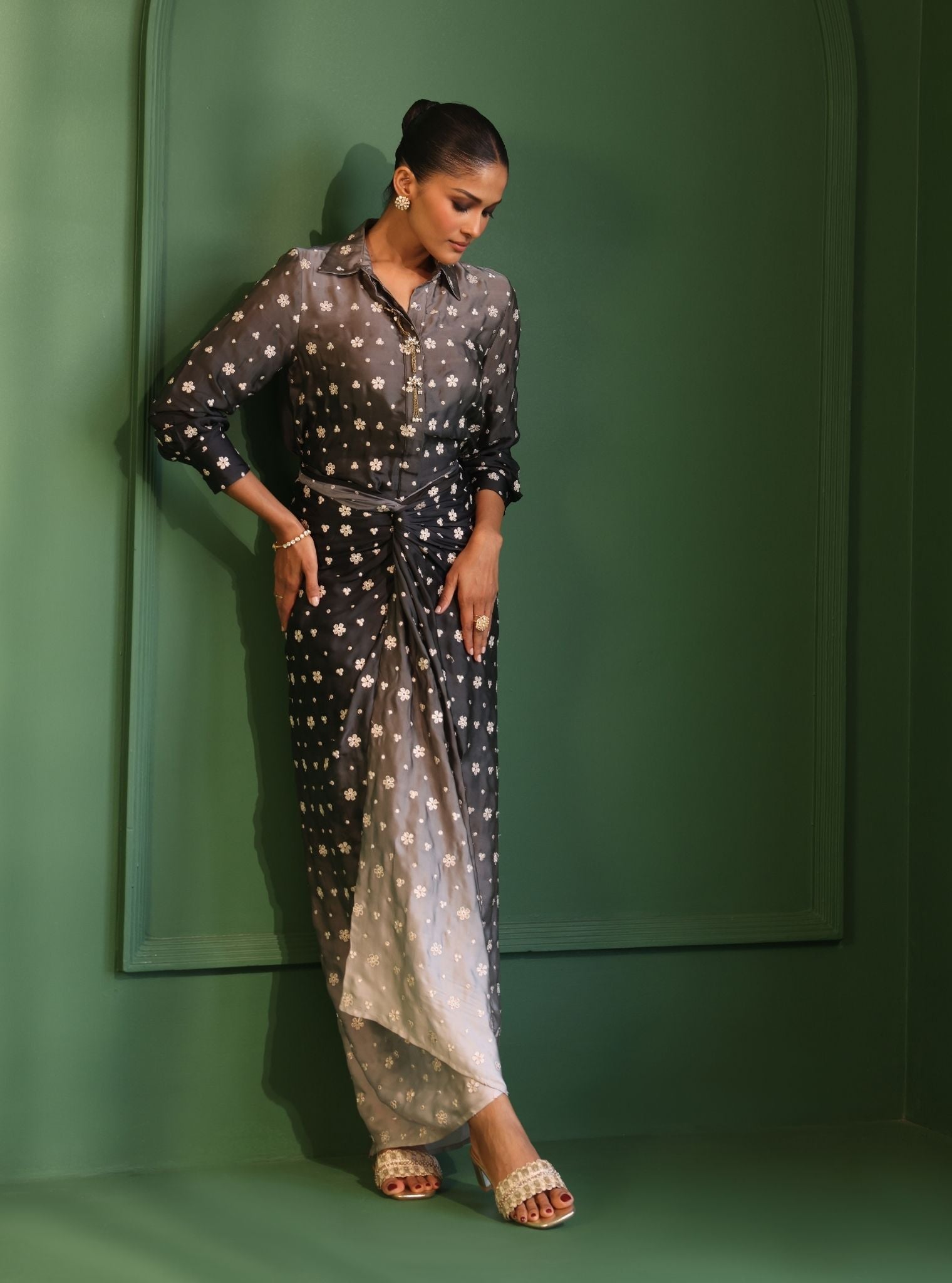 Husna Cupro Satin Ombre Black With Skirt