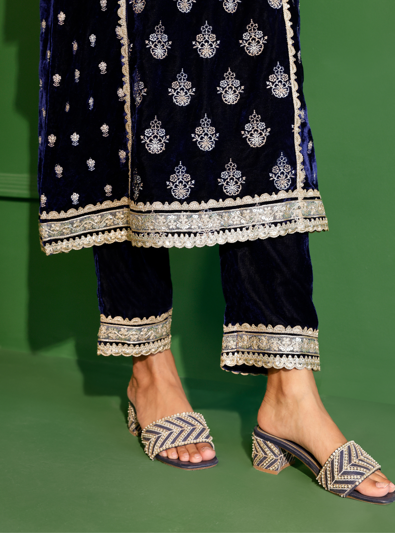 Ghazal Velvet Navy Kurta Set