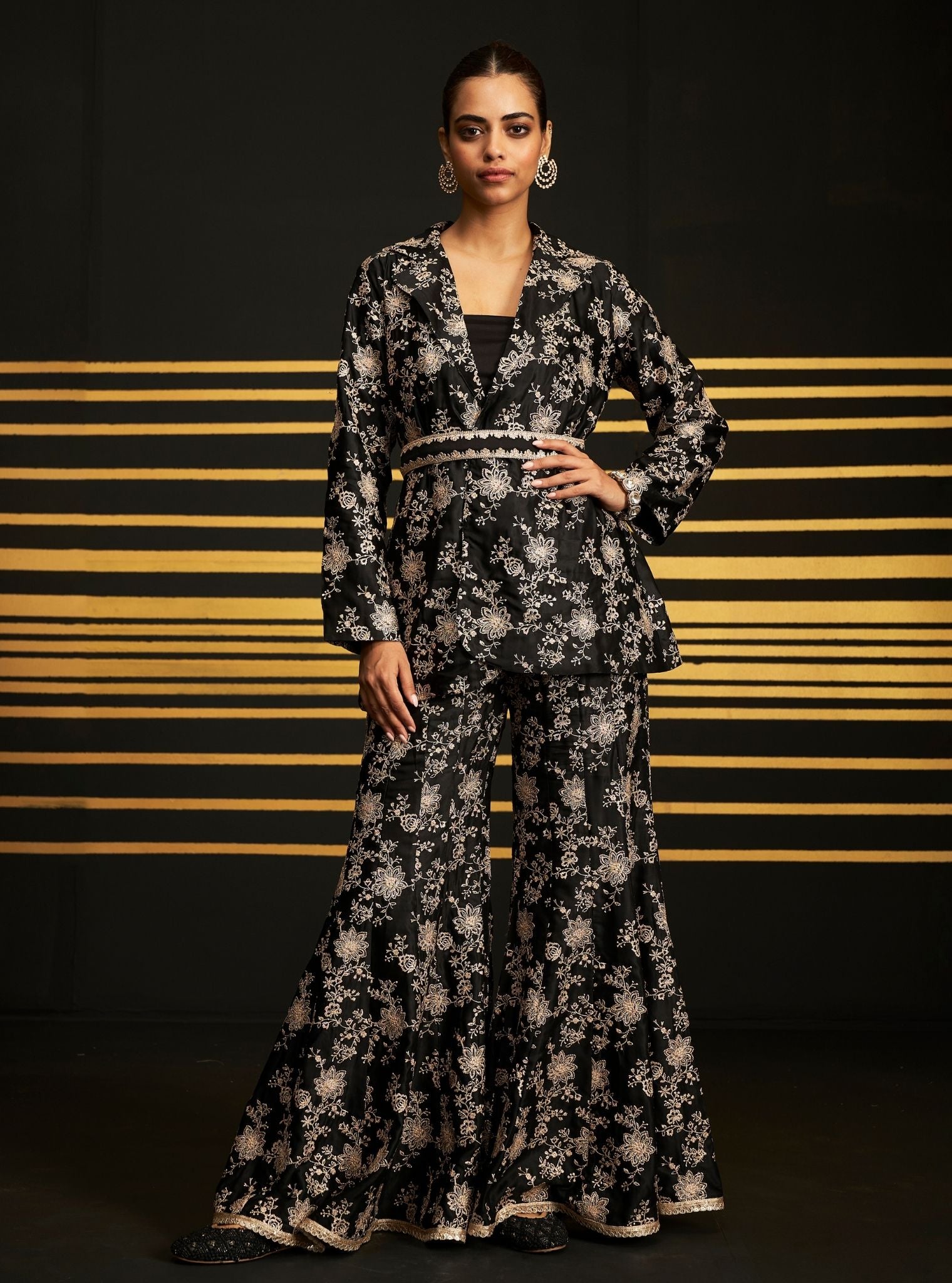 Saadgi Cupro Satin Black Top Set