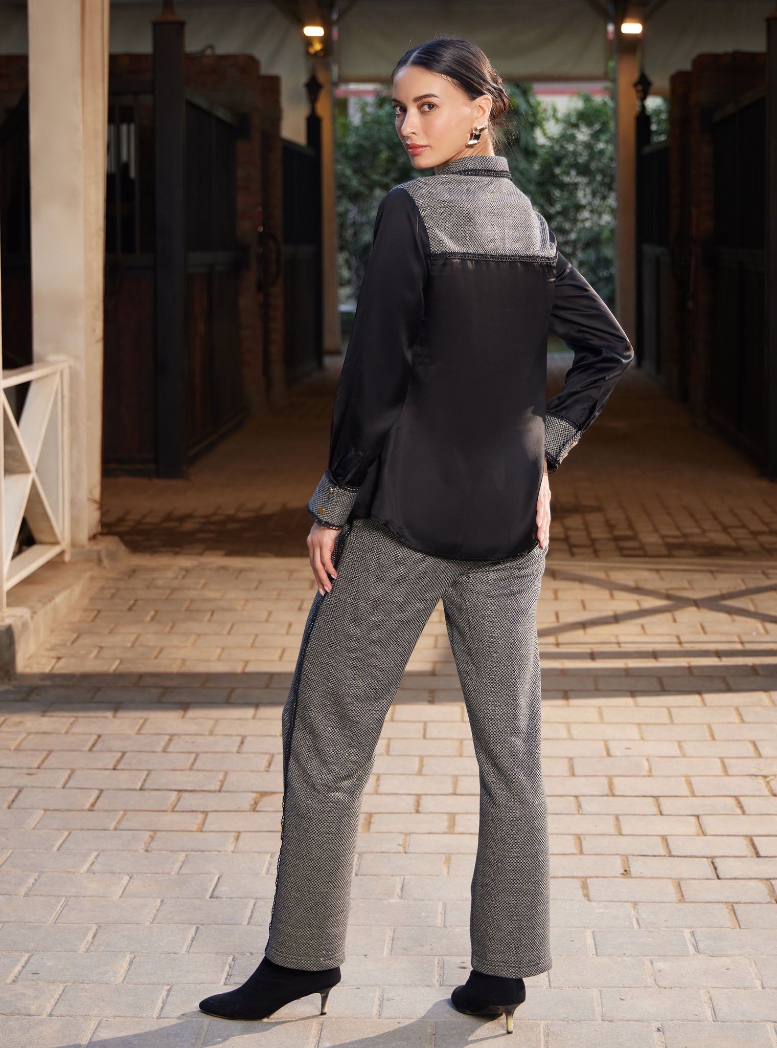 Mulmul Lurex Net Elpis Black Pant