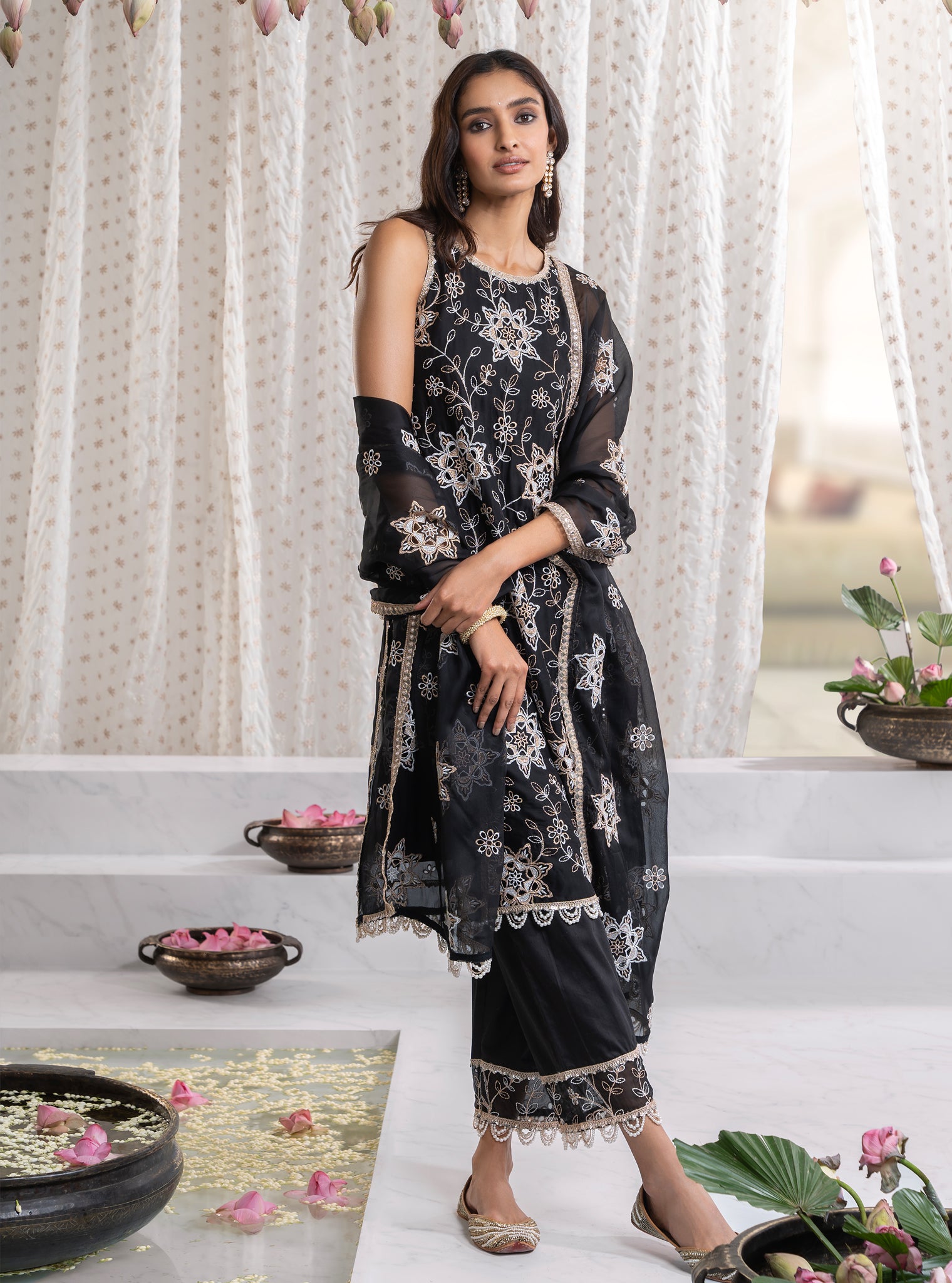 Jugni Organza Black Kurta Set