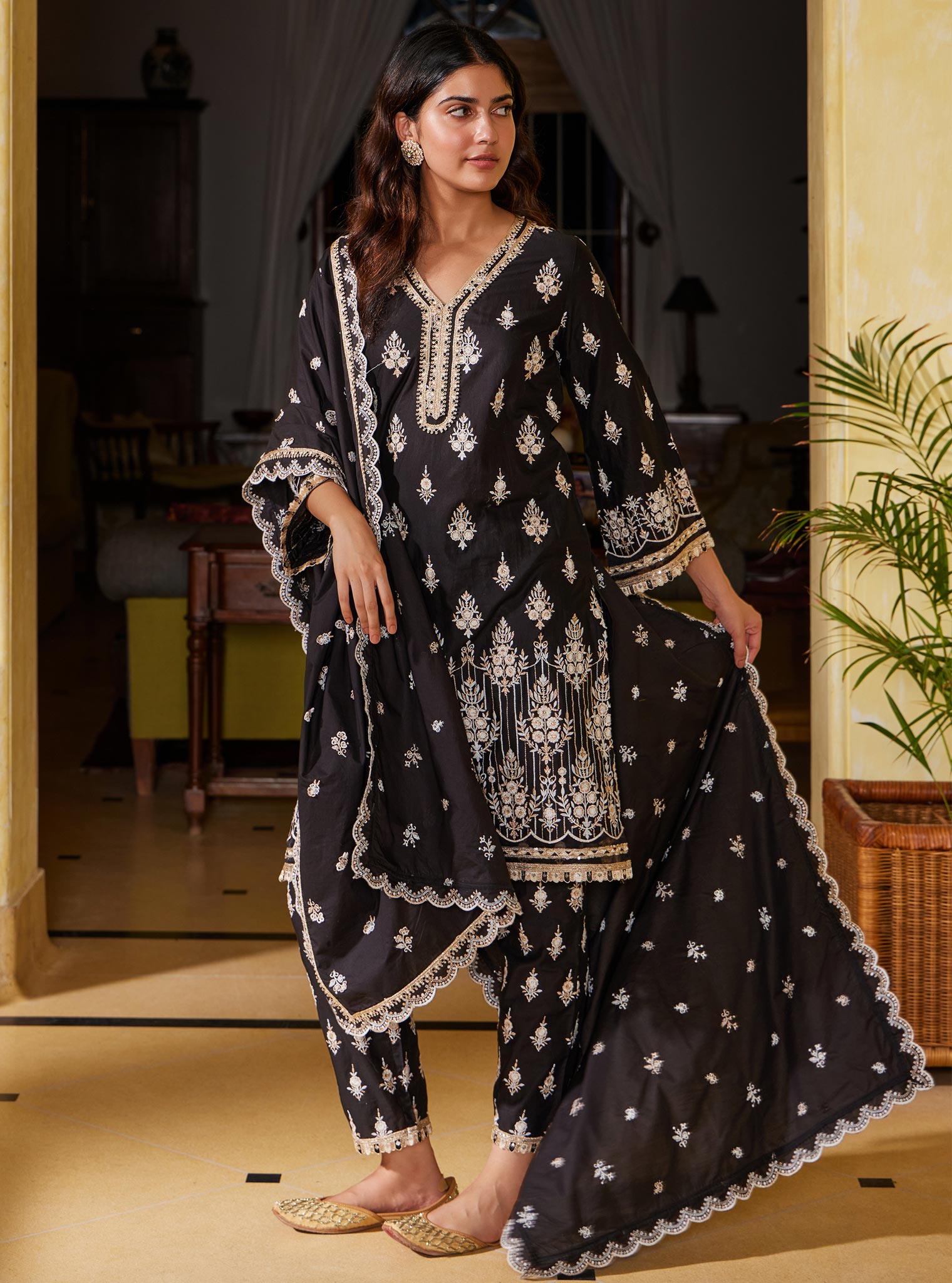 Mulmul Cotton Amaltas Black Kurta