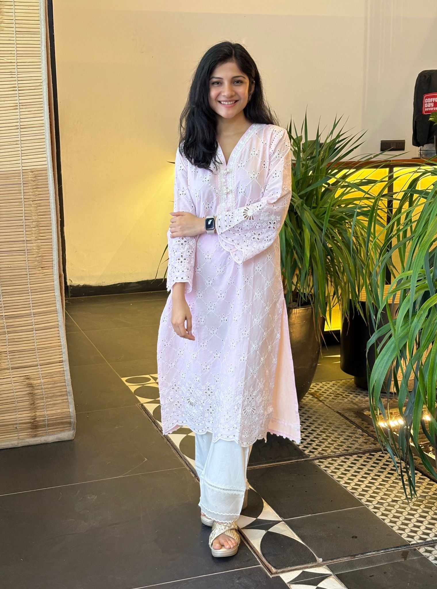 Mulmul Cotton Perth Pink Kurta With Saanjh White Pant
