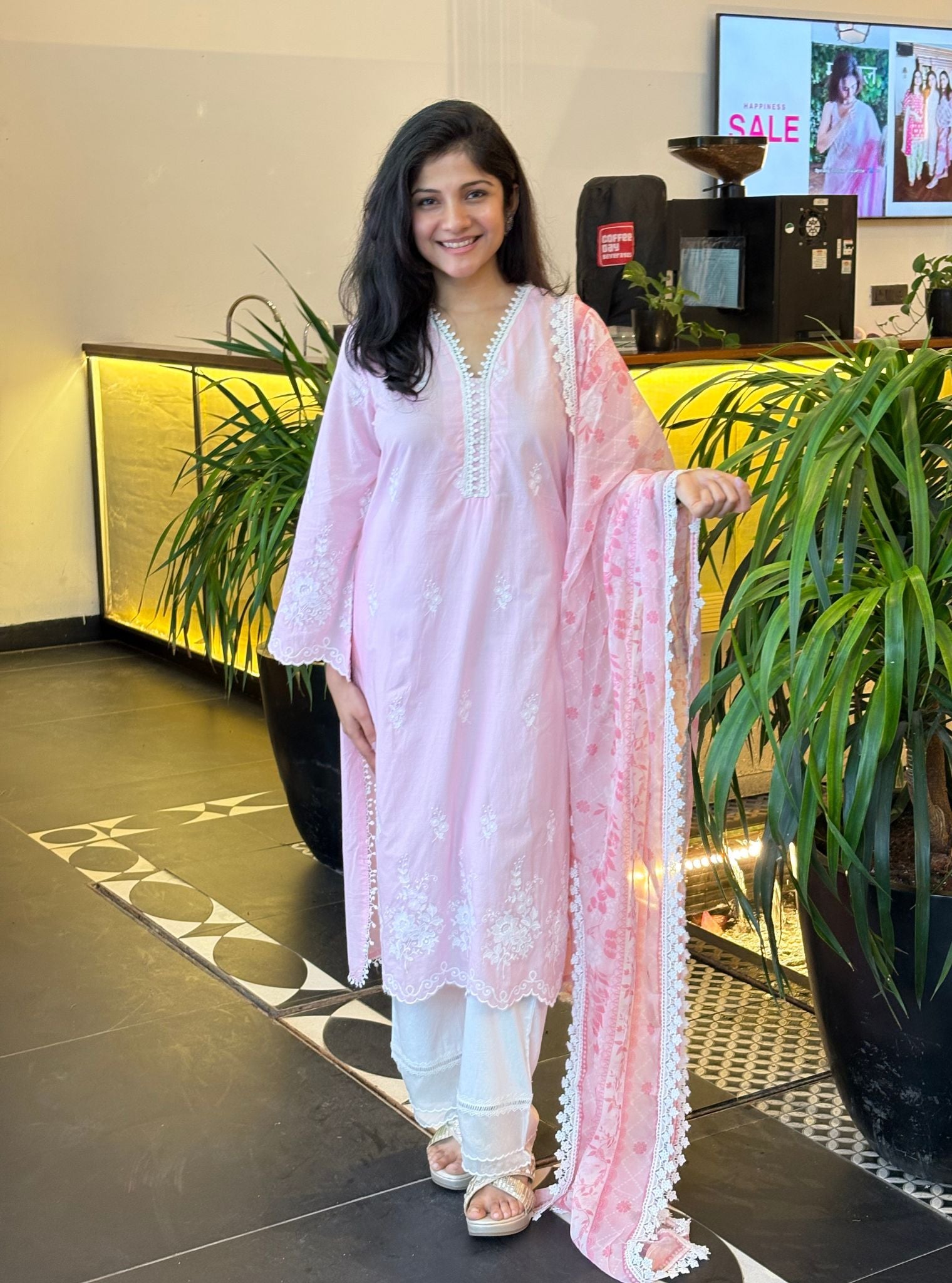 Mulmul Cotton Love Song Pink Kurta With With Saanjh White Pant
