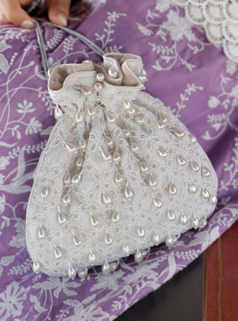 Mulmul Seerat White Potli Bag