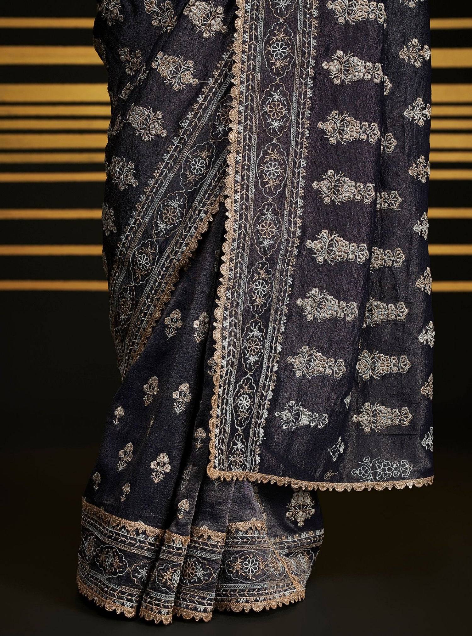 Araj Royal Tissue Navy Top Set