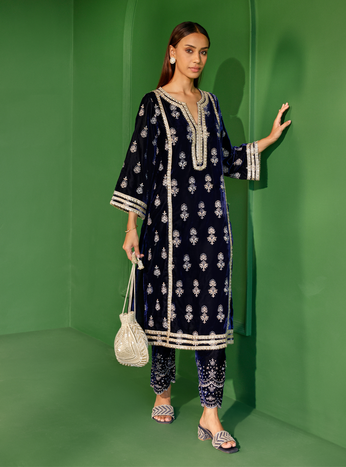 Kumani Robe Kumani Velvet Navy Kurta Set