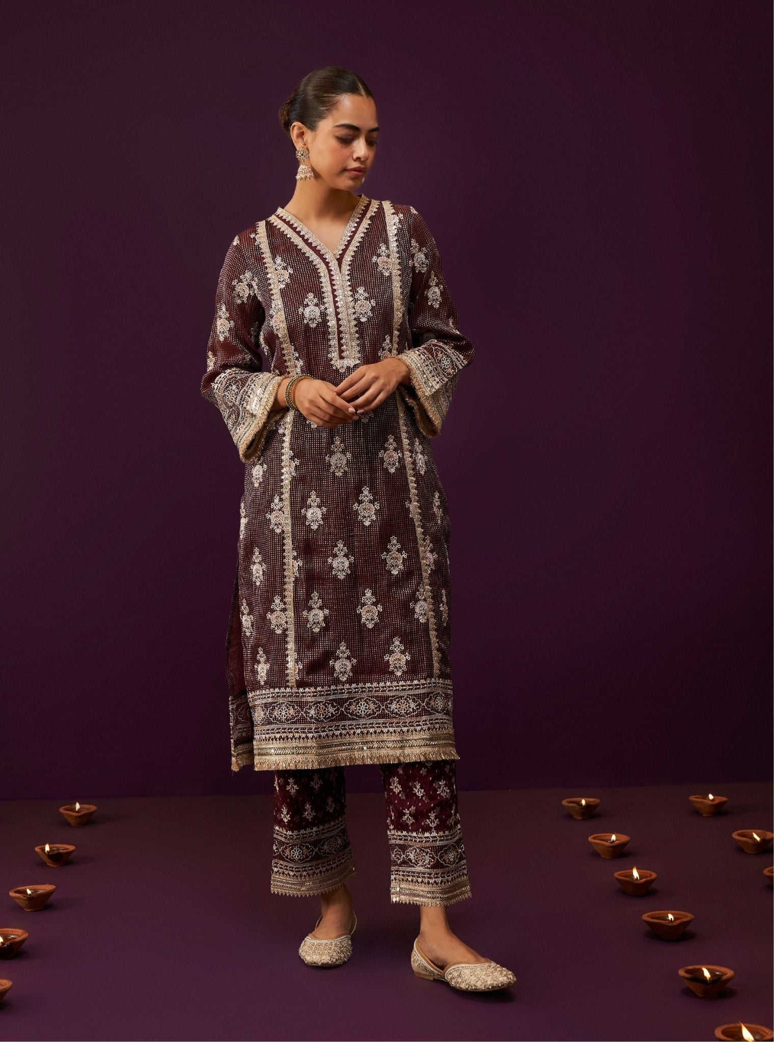 Mulmul Banarsi Iyana Wine Kurta With Mulmul Banarsi Iyana Wine Pant