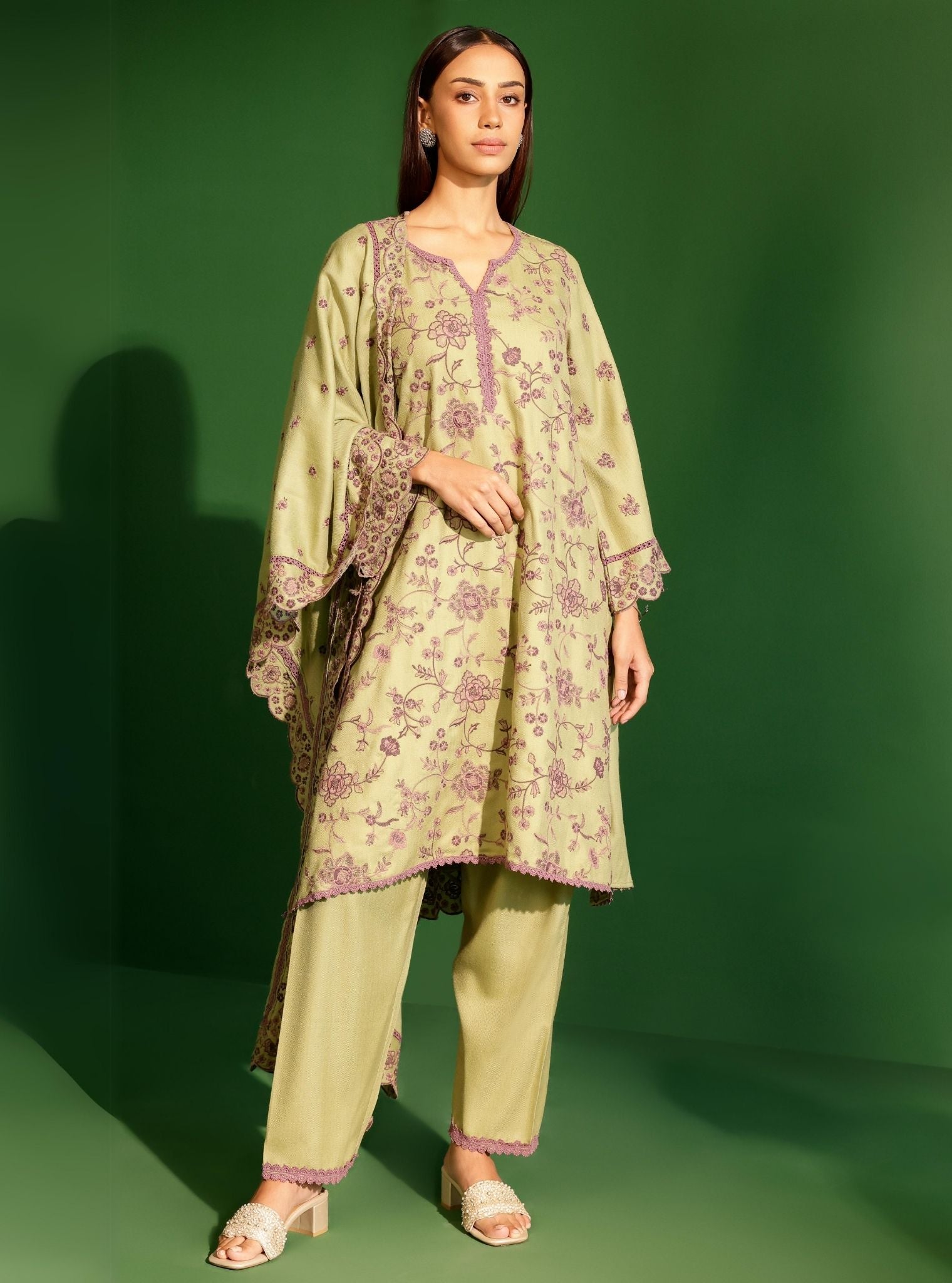 Mulmul Wool Juno Green Kurta With Mulmul Wool Juno Green Pant