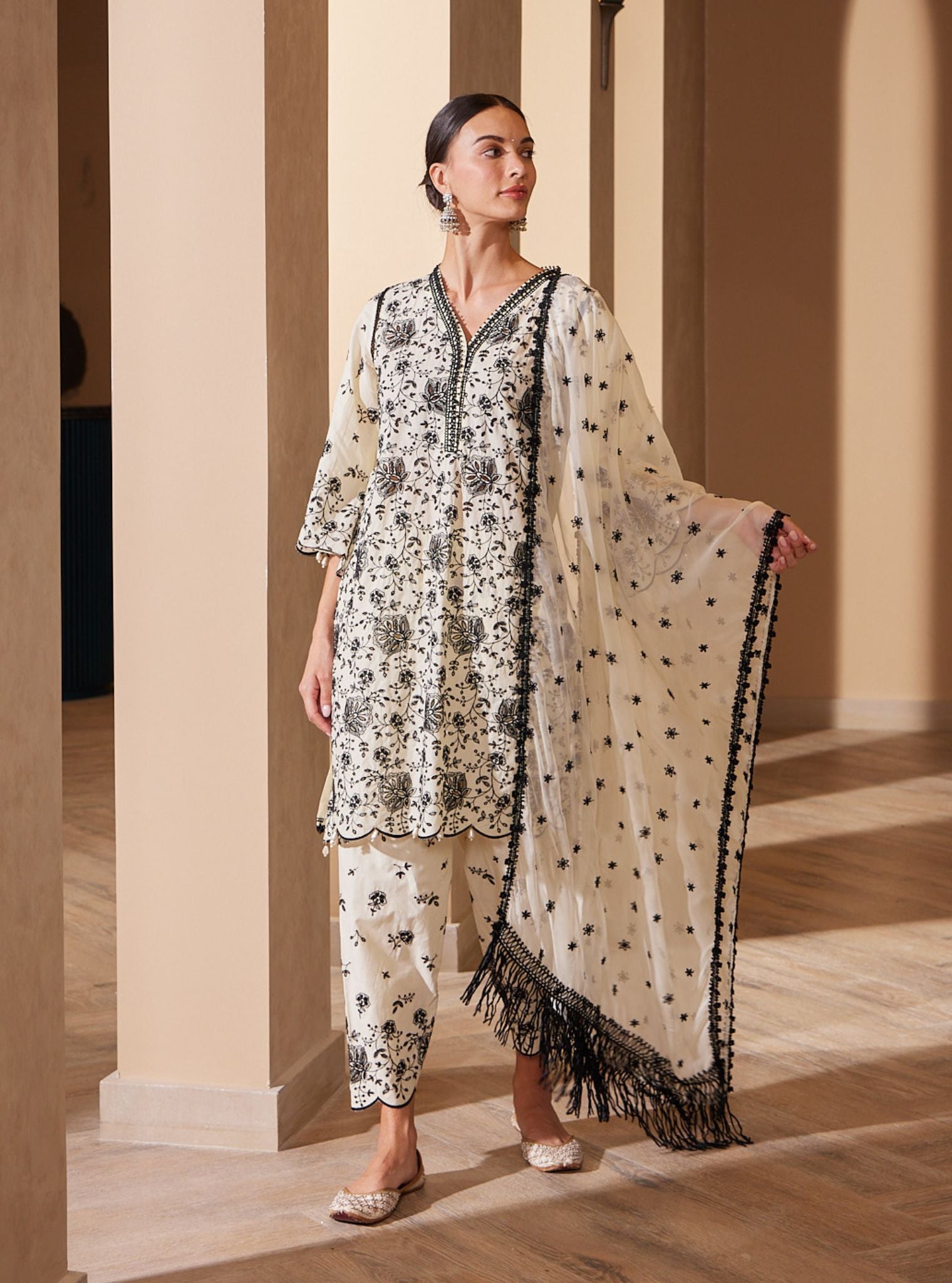 Mulmul Cotton Norwich Off White Kurta