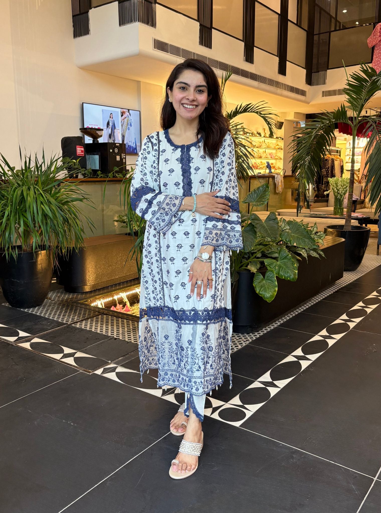Mulmul Pima Svasti Off white Kurta with Mulmul Pima Svasti Off white Pant