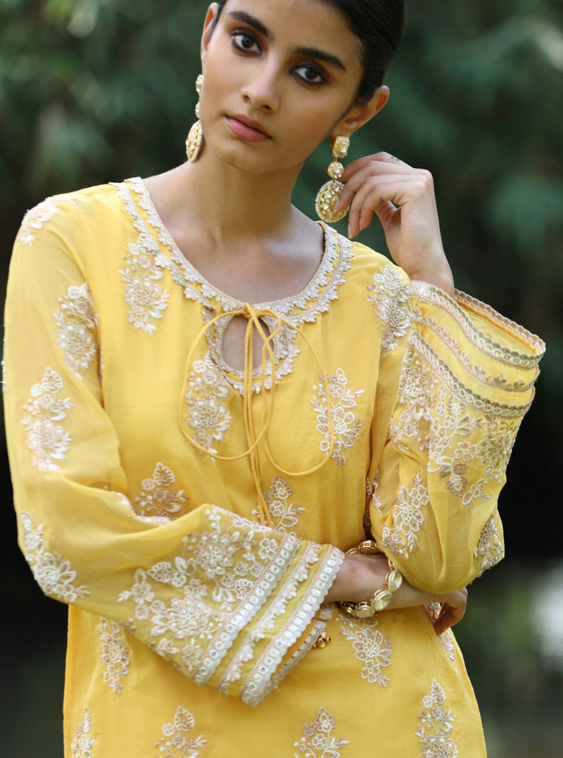 Mulmul Organza Kangna Yellow Dupatta