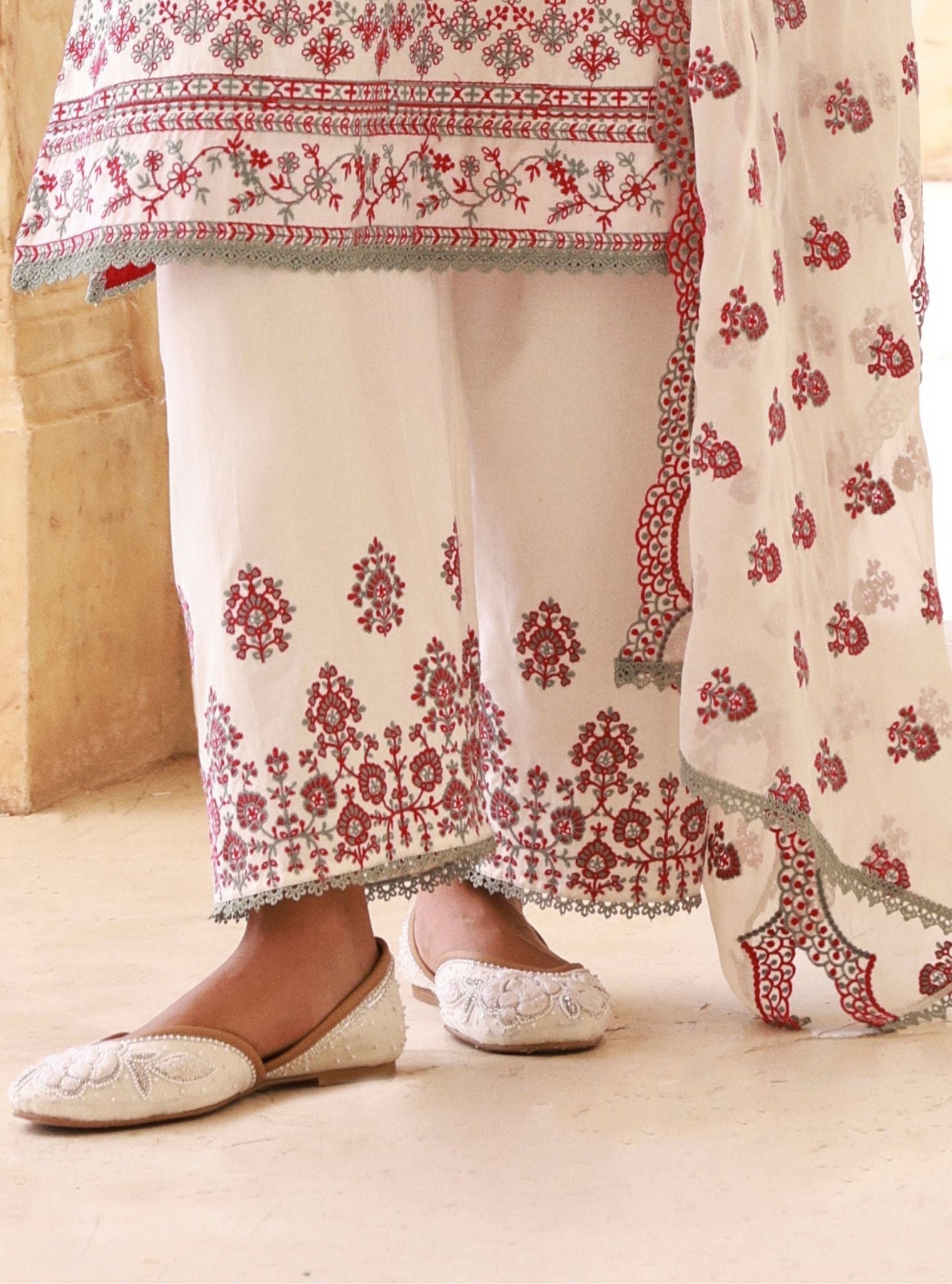 Mulmul Cotton Lomeya White Fuschia Teal Blue Dupatta