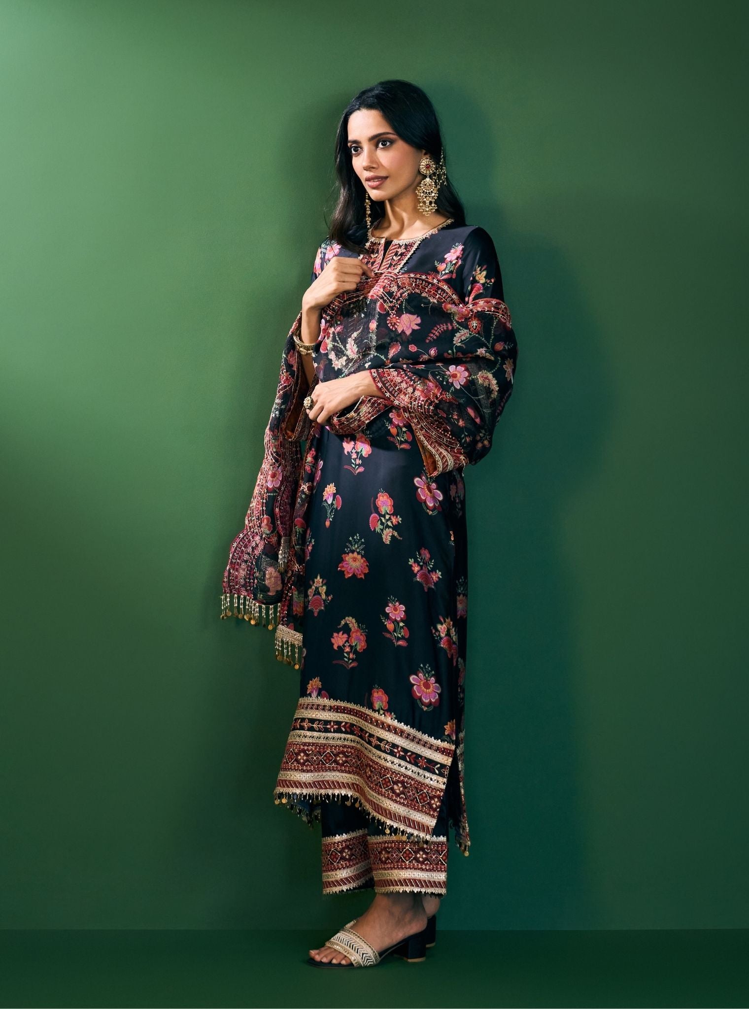 Ovia Cupro Satin Printed Black Kurta Set