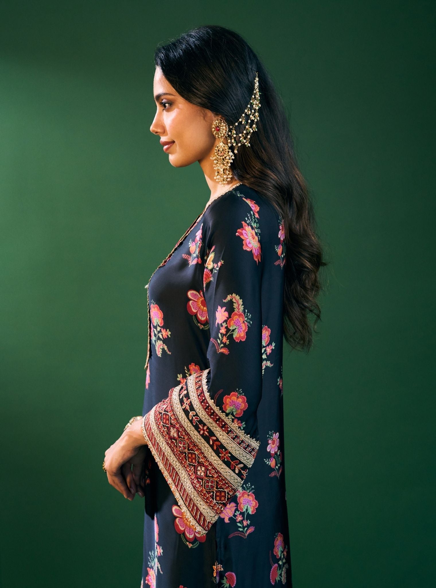 Ovia Cupro Satin Printed Black Kurta Set