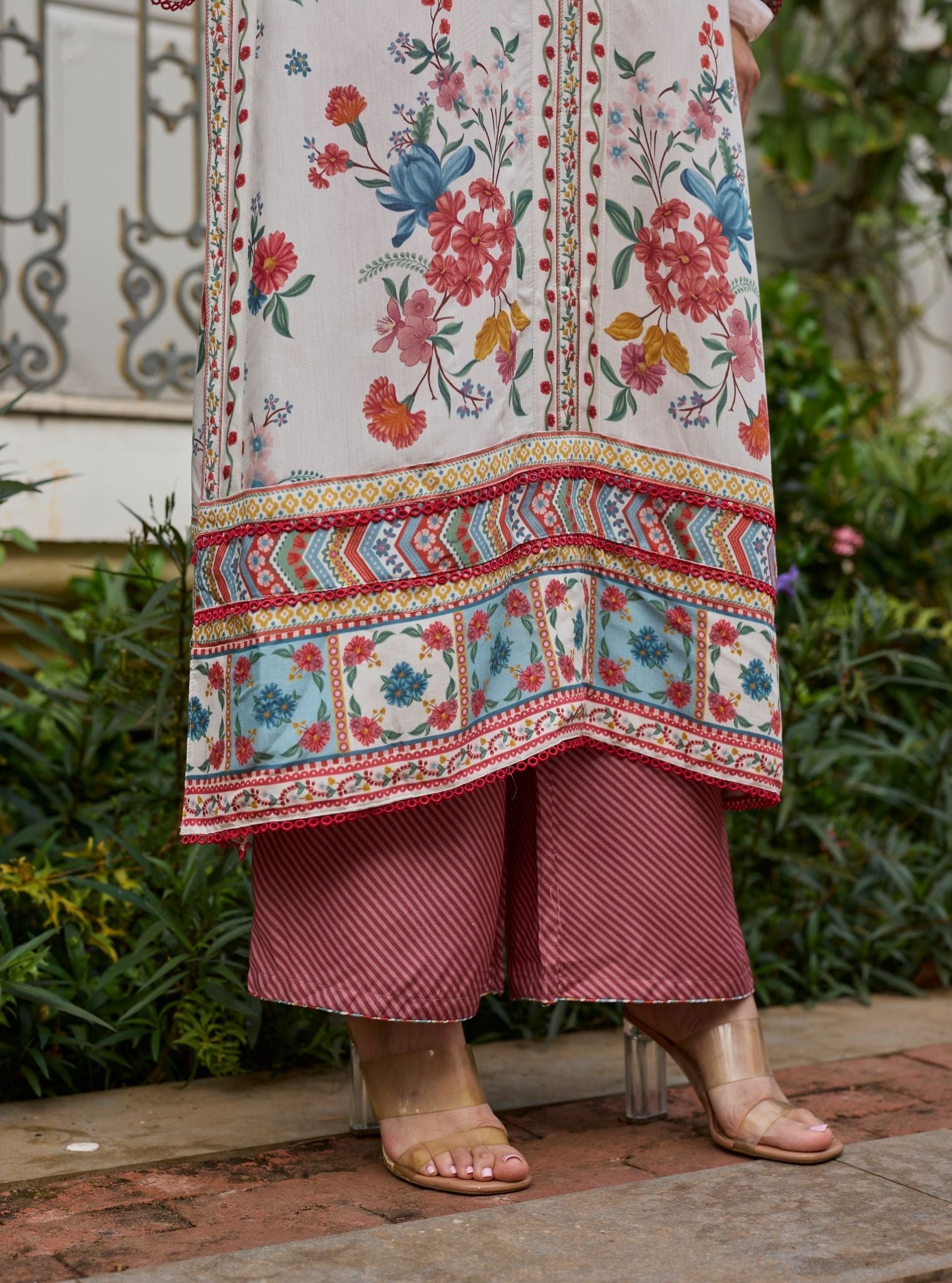 Erohi Lawn Off White Long Kaftan Co-ord Set