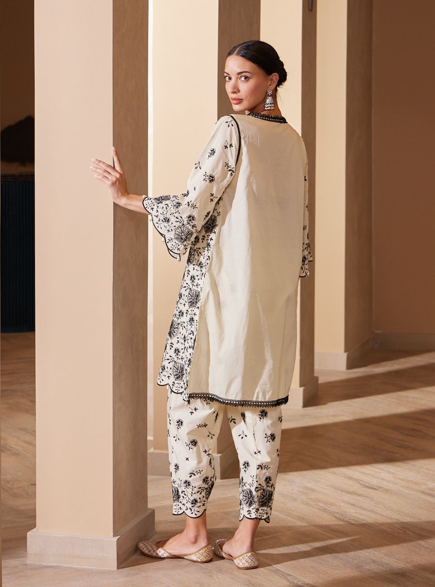 Mulmul Cotton Norwich Off White Kurta