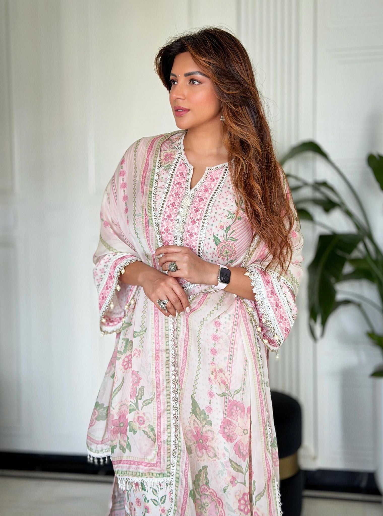 Olisha Lawn Off White & Pink Kurta Set