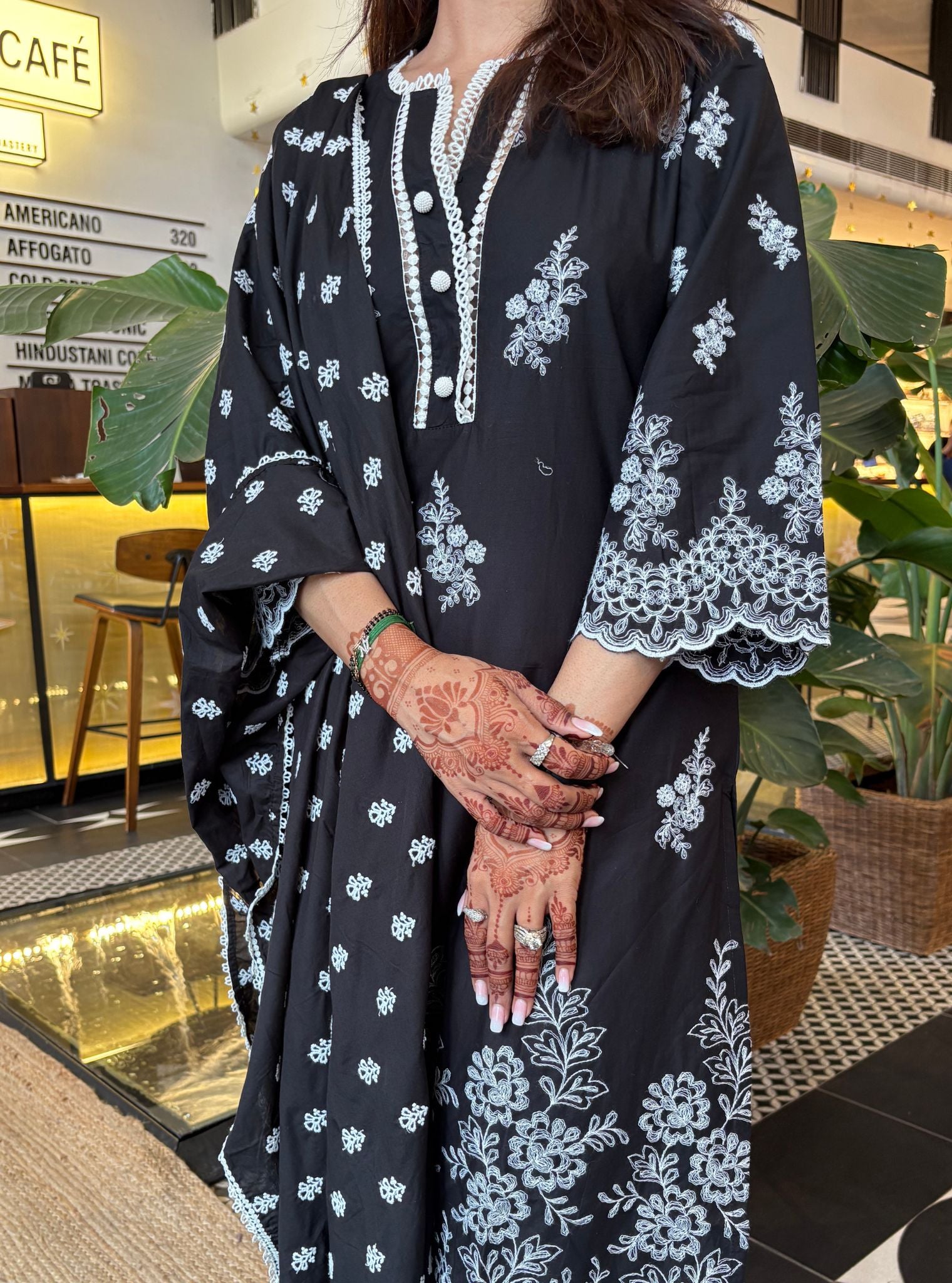 Moon light Black Kurta with Cotton Viona White Farshi Salwar