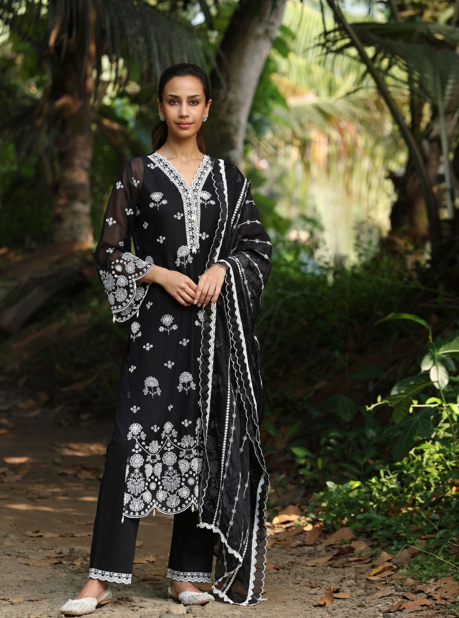 Mulmul Organza Kiyan Black Kurta With Mulmul Cotton Kiyan Black Pant