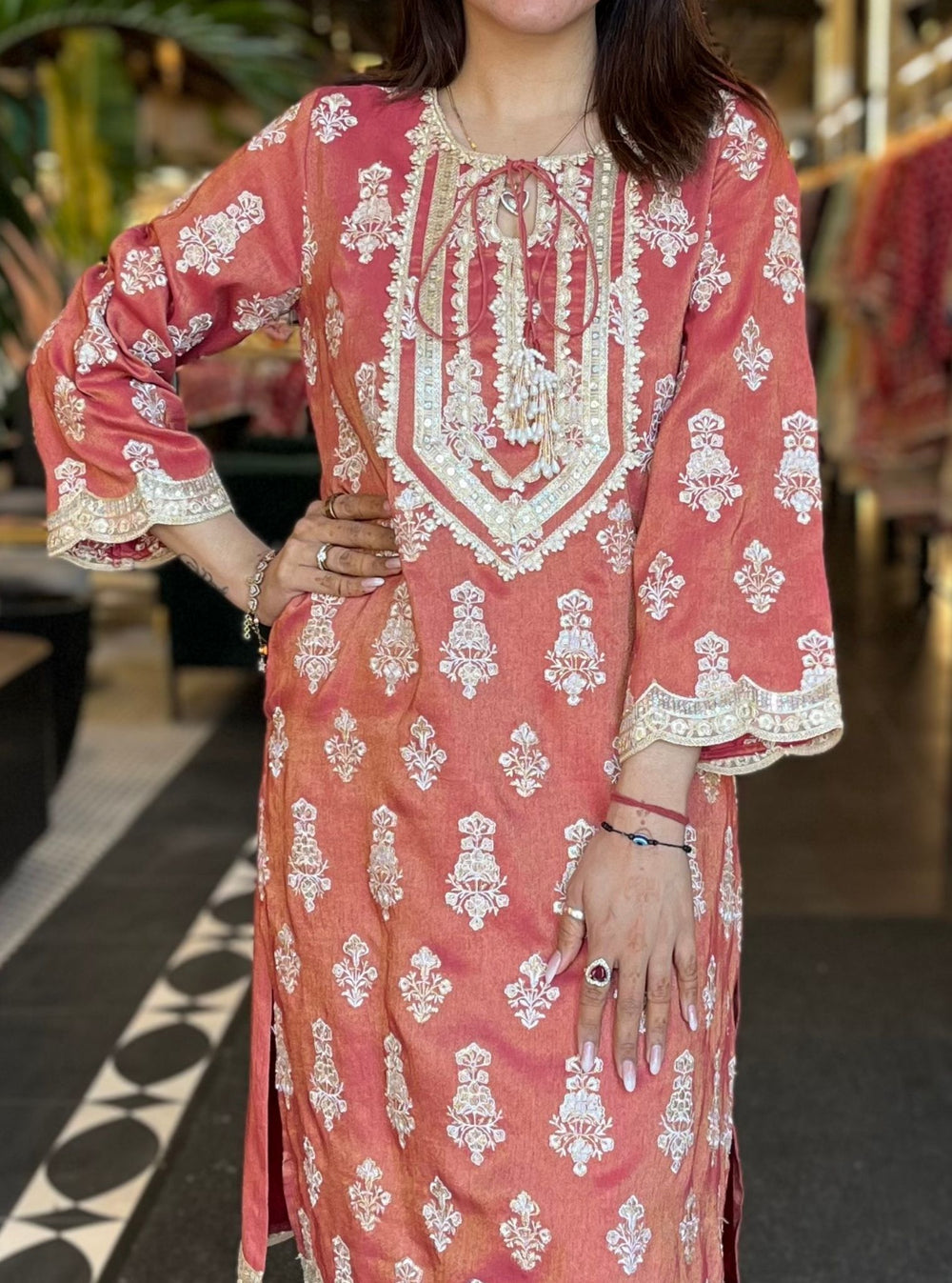 Vaari Tissue Linen Satin Red Kurta
