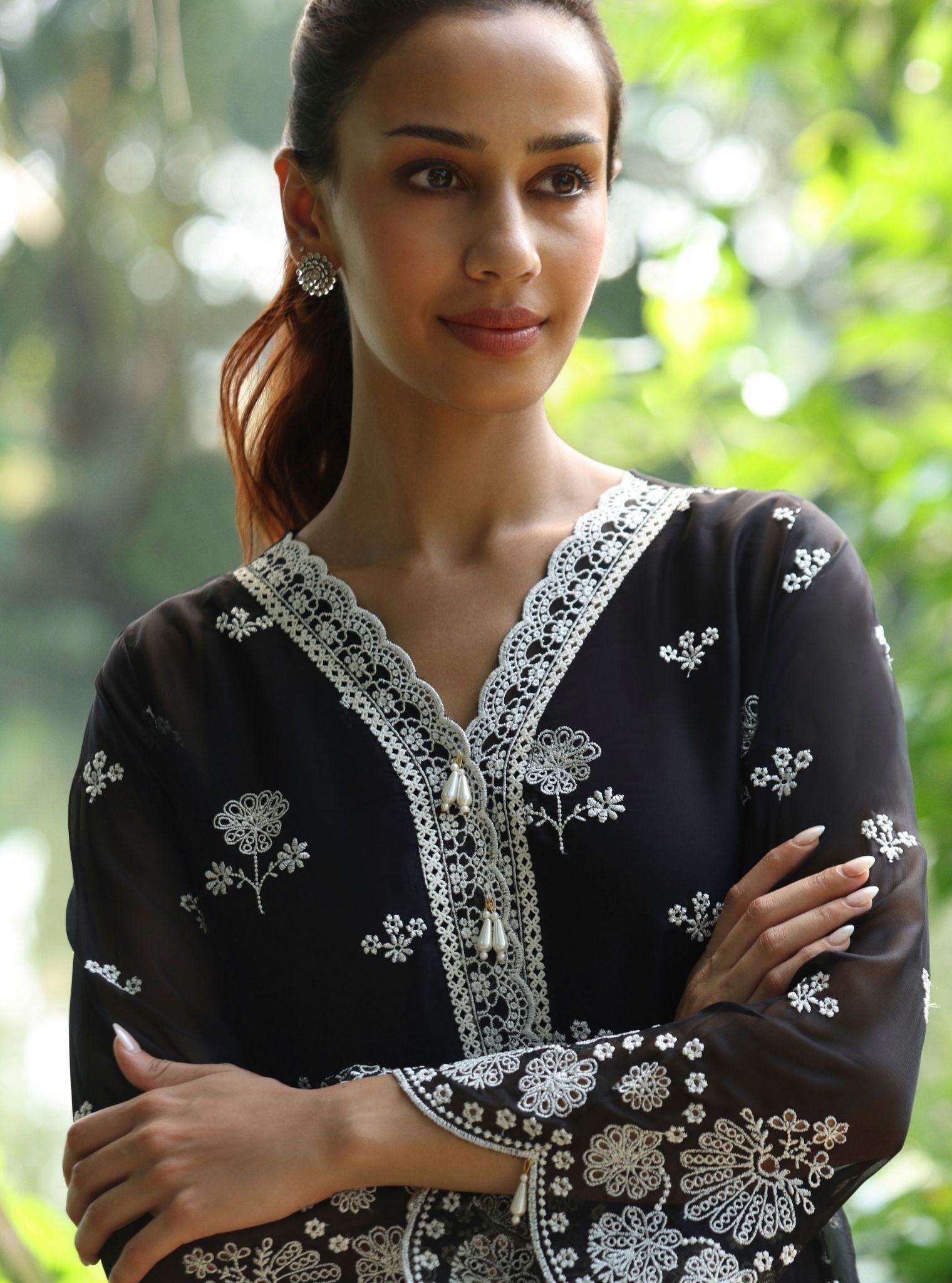 Mulmul Organza Kiyan Black Kurta With Mulmul Cotton Kiyan Black Pant