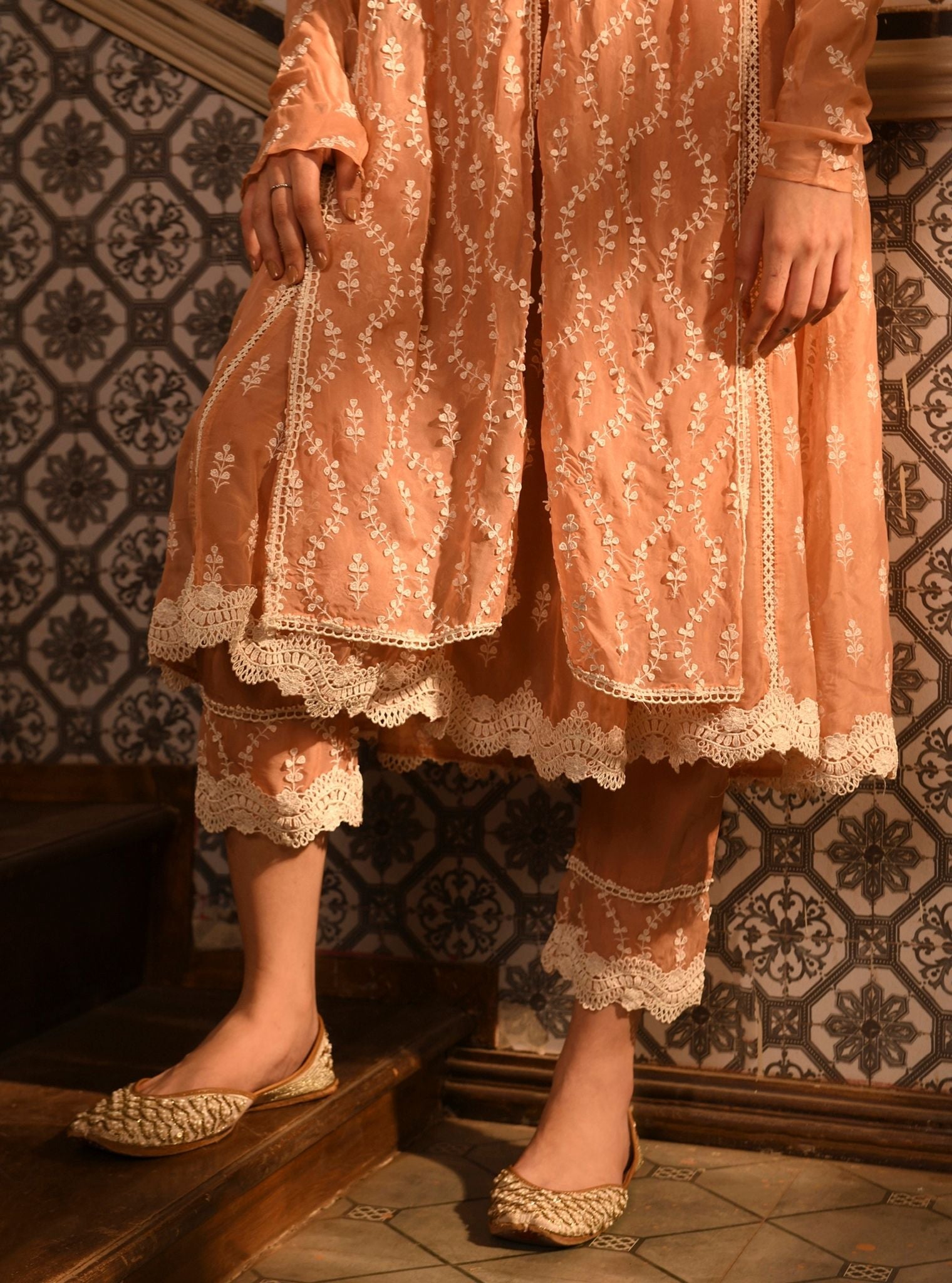 Mulmul Organza Kira Peach Anarkali Kurta With Mulmul Cotton Kira Peach Pant