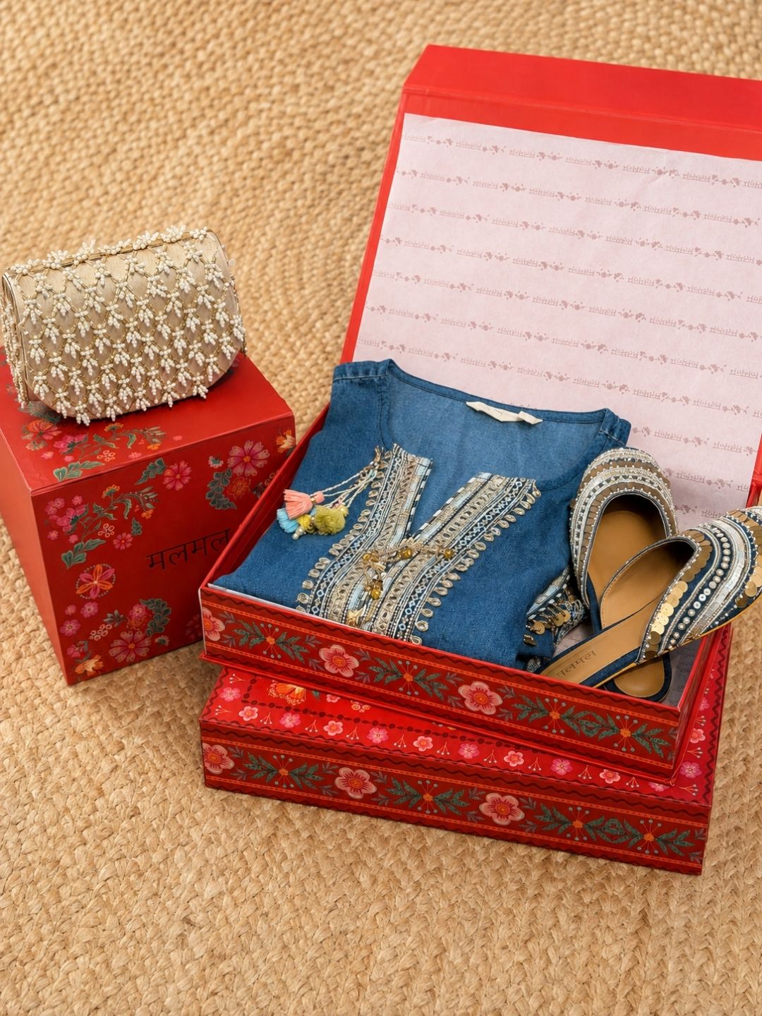 Ira Gift Box