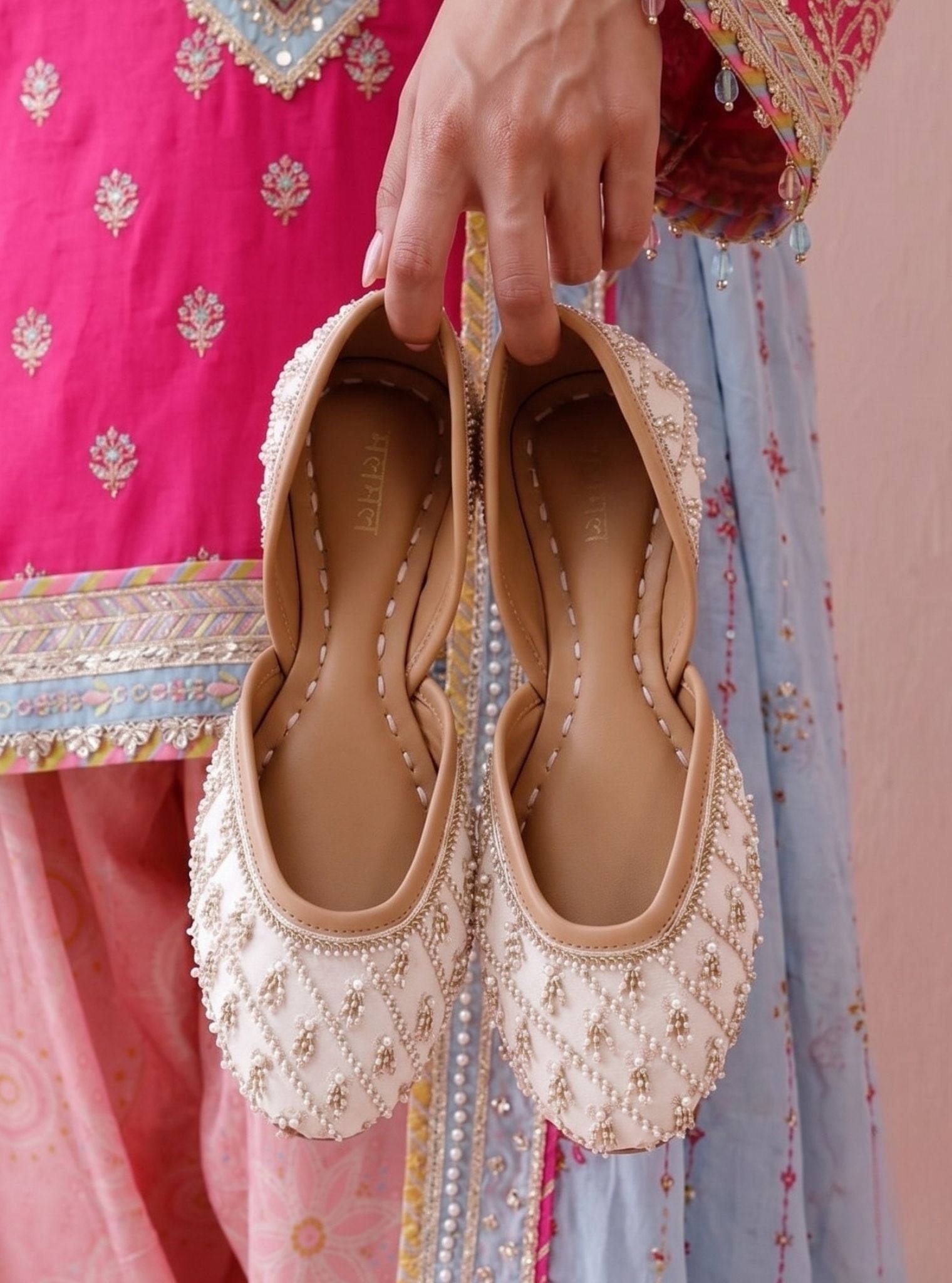 Moonflower Off White Vegan Juttie