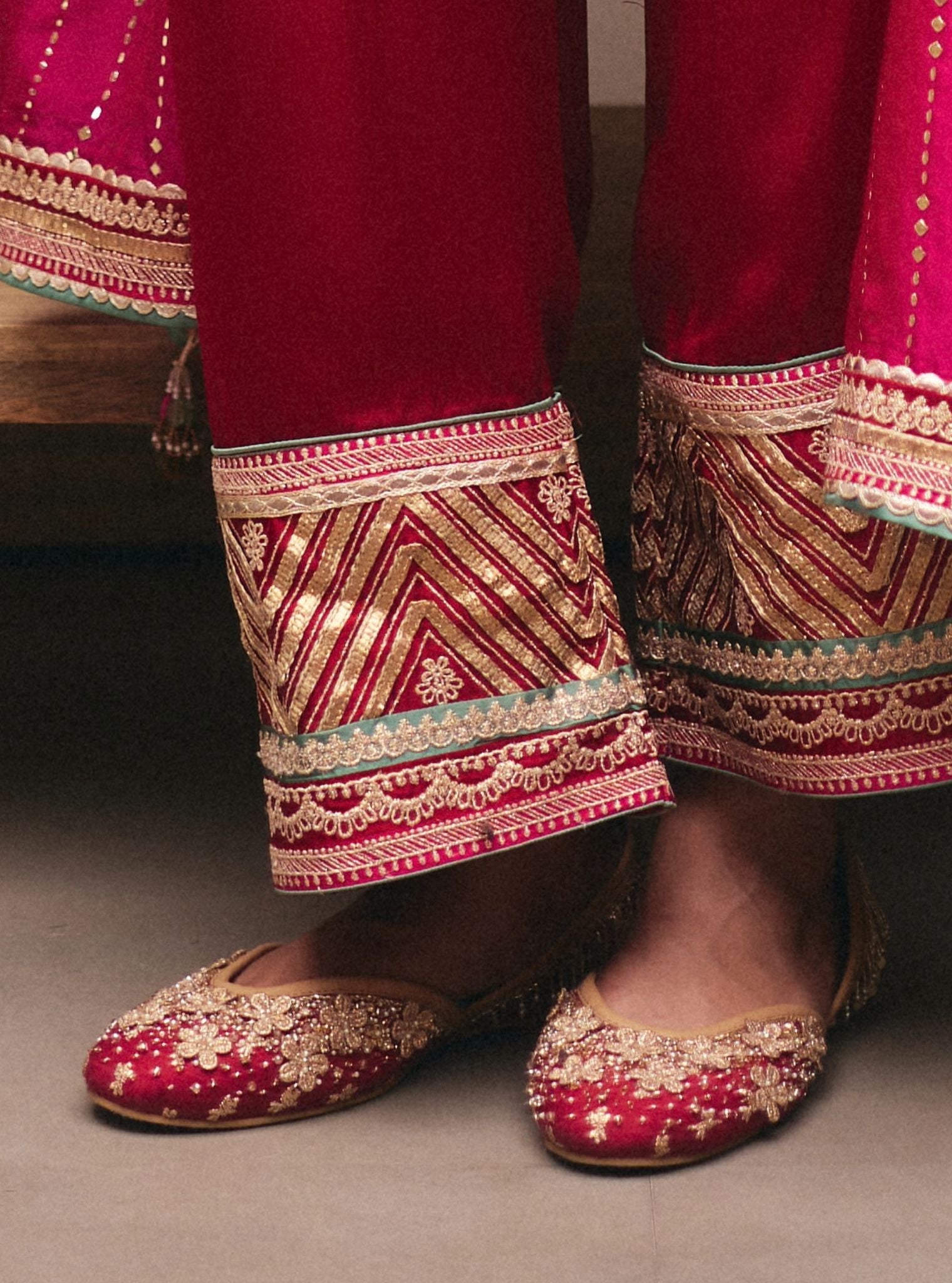 Regina Red Gold Vegan Juttie