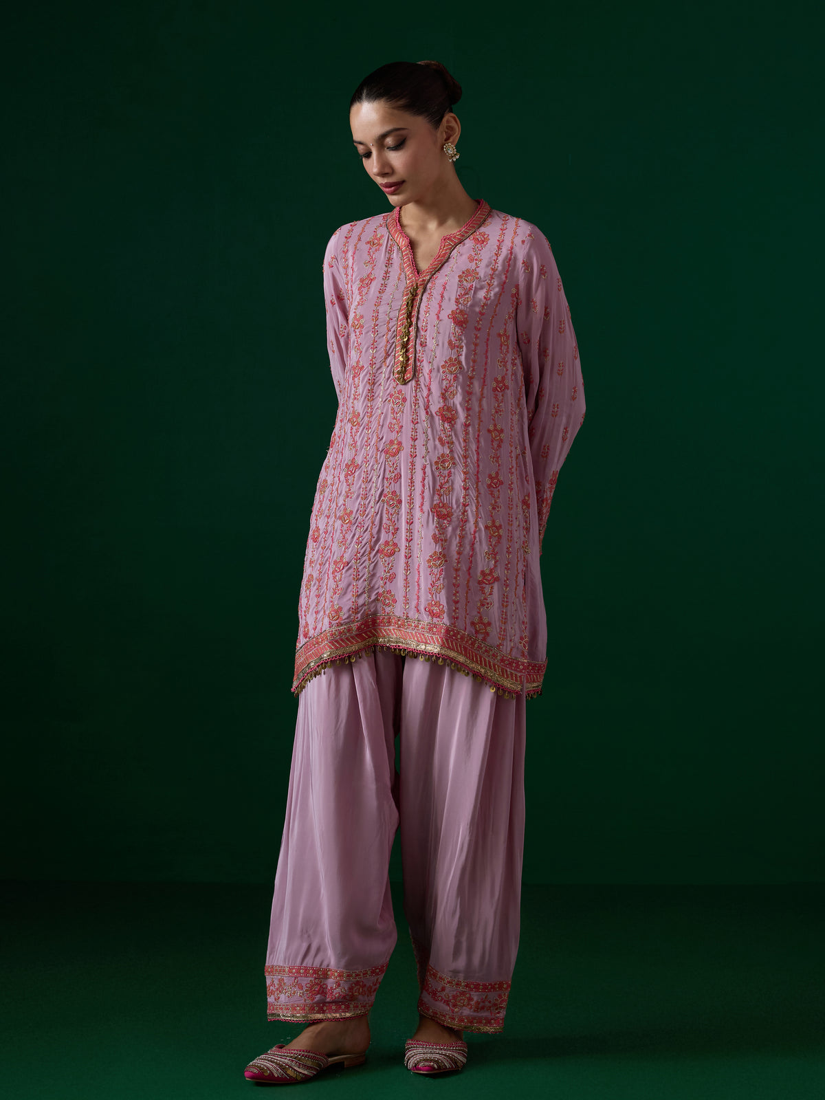 Pralika Crepe Lilac Kurta Set