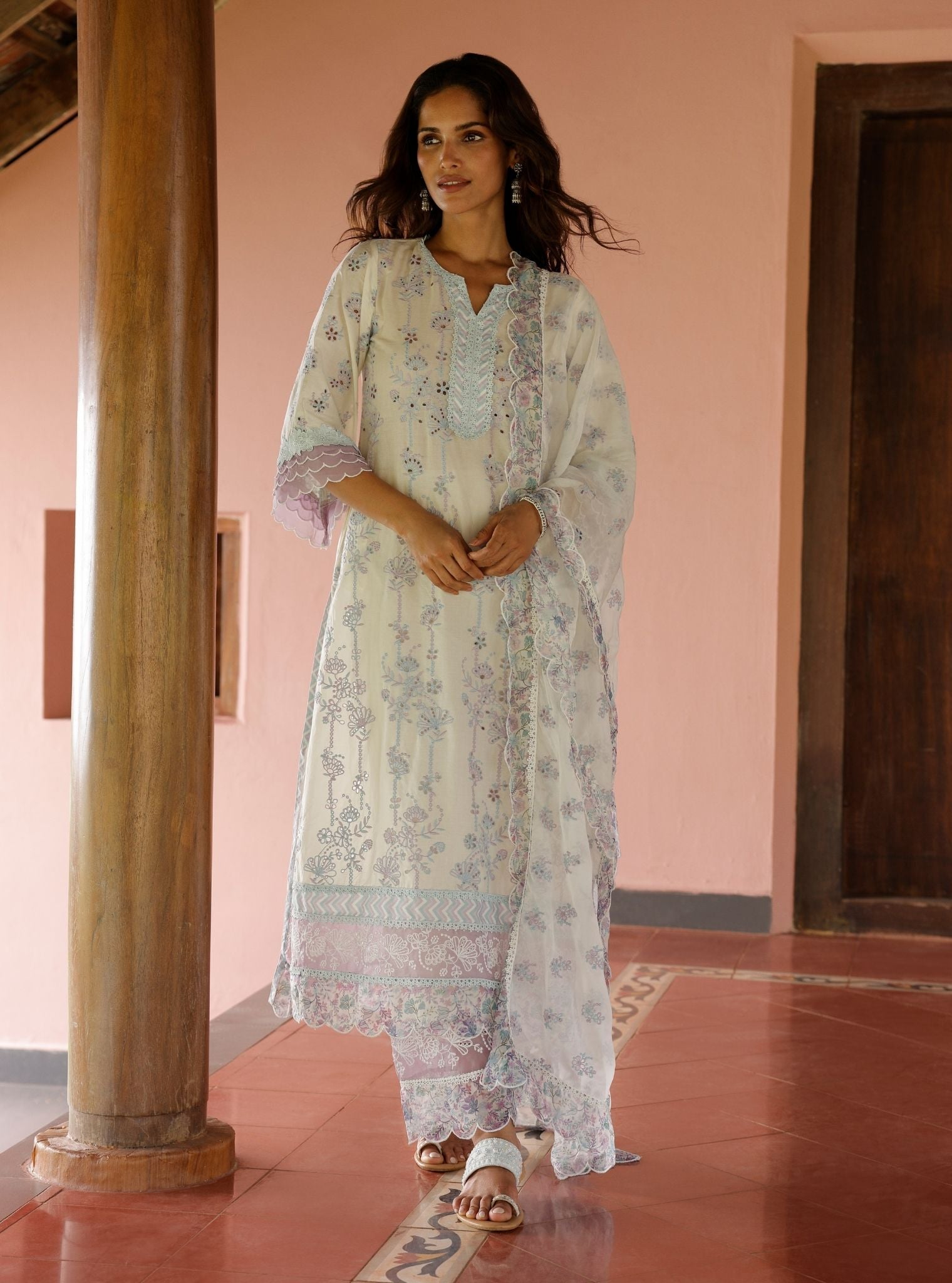 Mulmul Cotton Nair Off White Kurta With Mulmul Cotton Nair Off White Pant