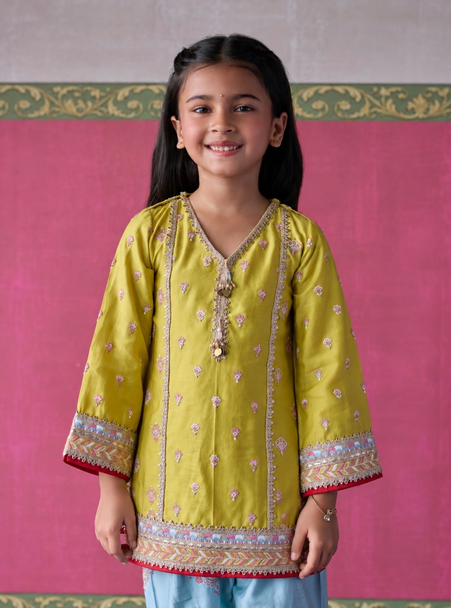 Neeri Pima Satin Lime Kurta Set