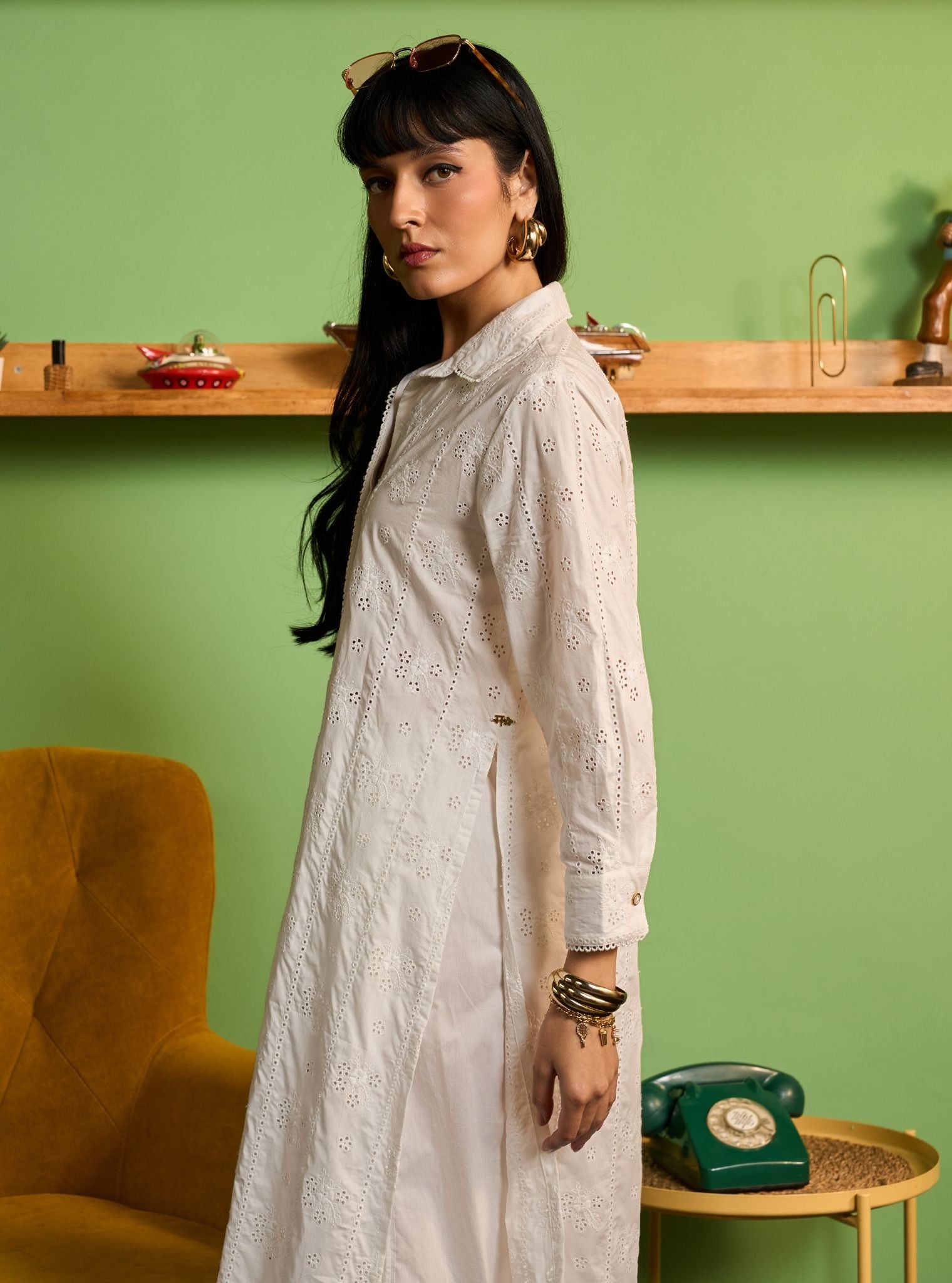 Zareenah Cotton White Kurta Shirt Set
