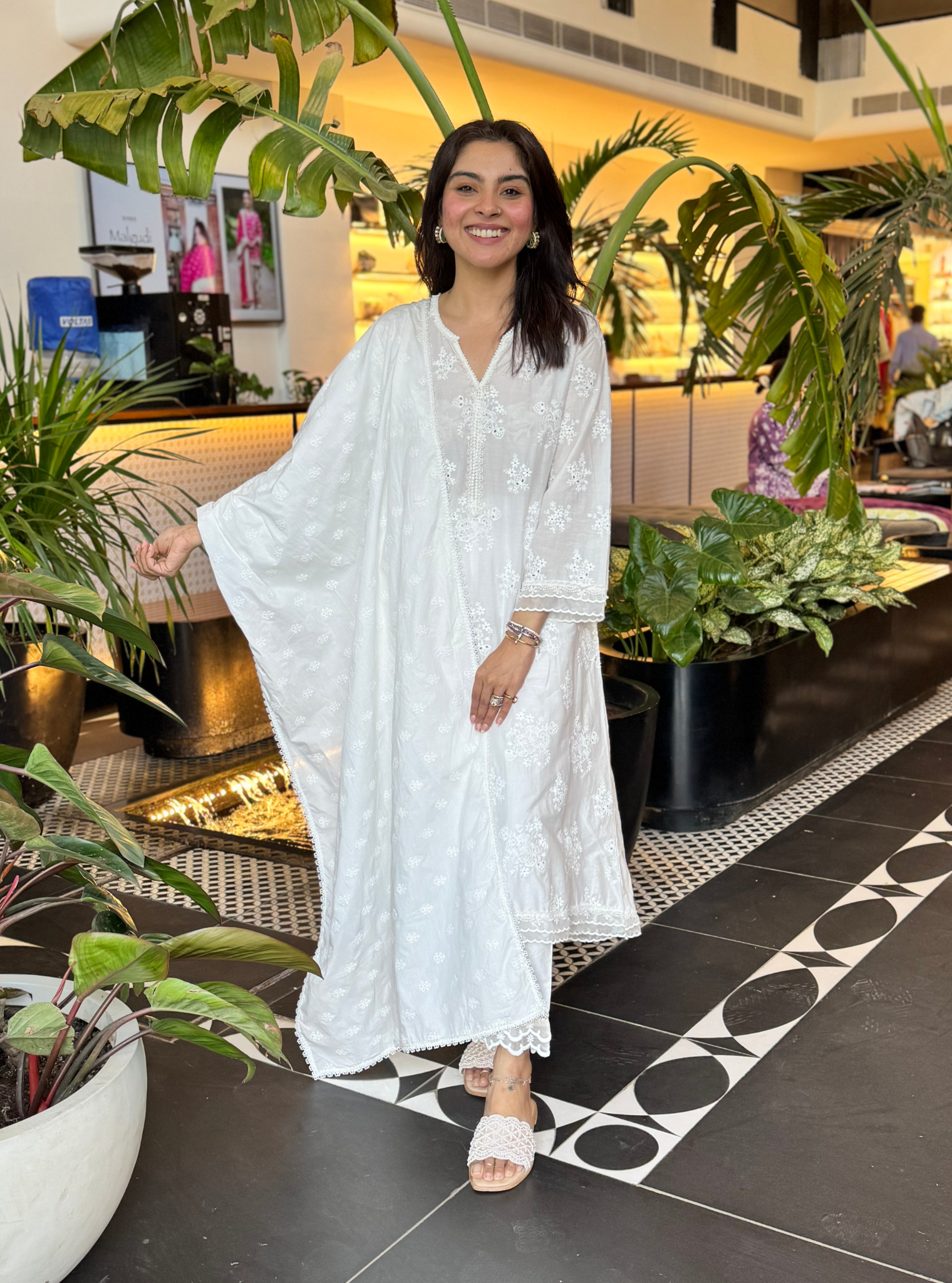 Mulmul Cotton Sira Stak White Kurta With Mulmul Cotton Yara White Pant