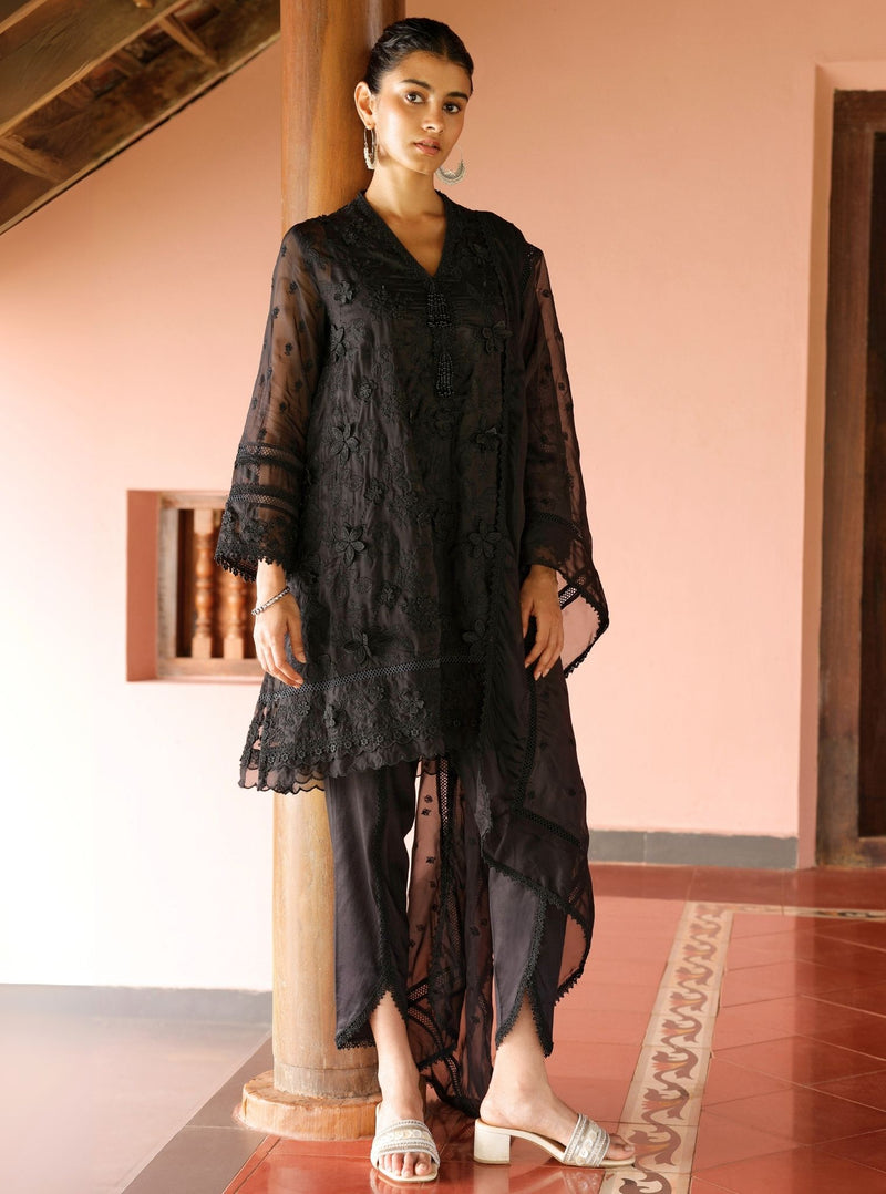 Mulmul Organza Sathi Black Dupatta