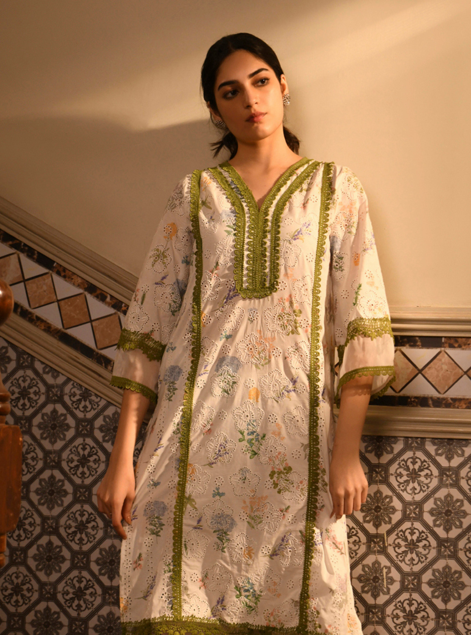 Mulmul Cotton Binita White Printed Kurta With Mulmul Cotton Binita White Pant