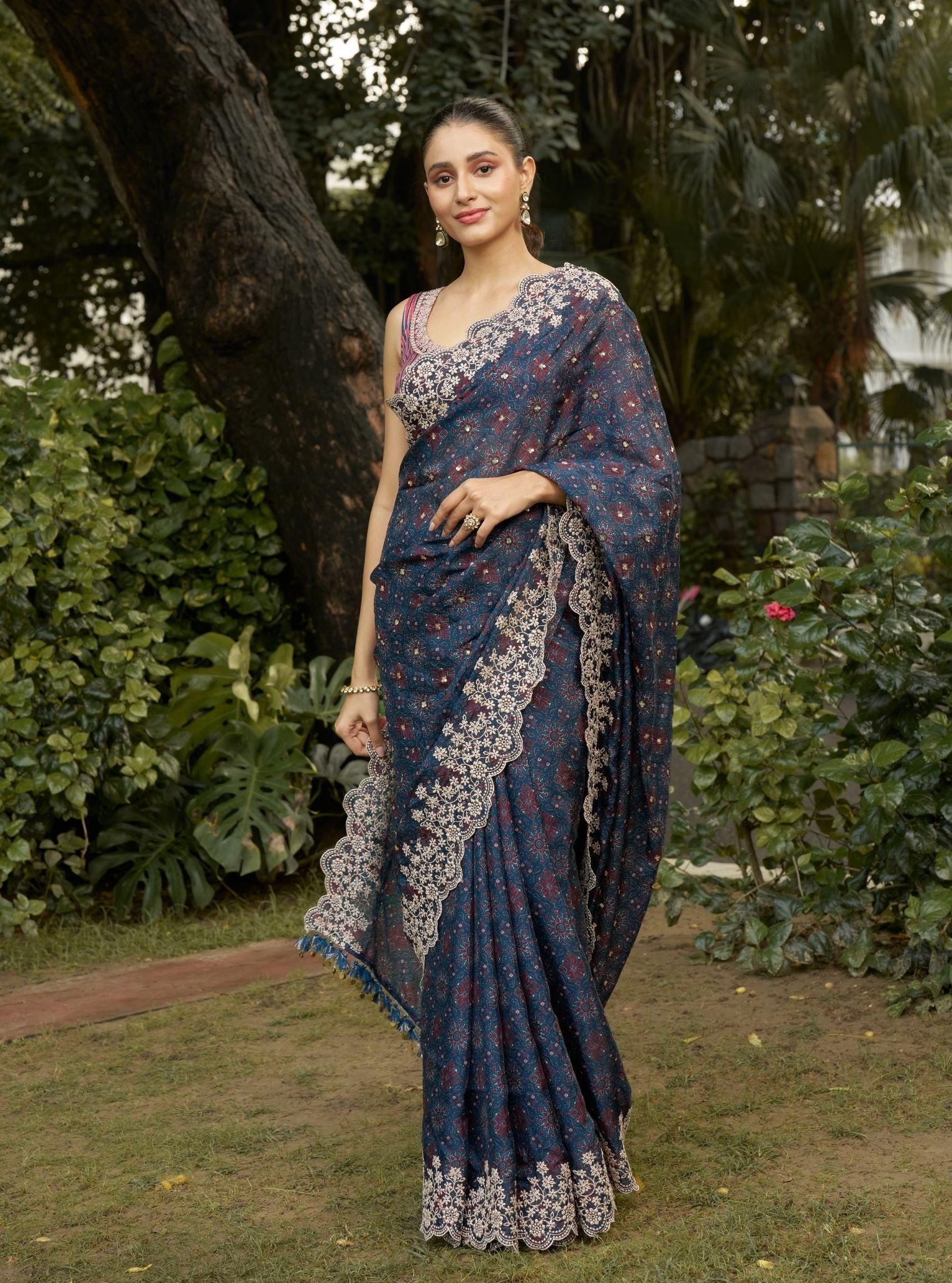 Noorani Viscose Glass Organza Navy Ajrakh Print Saree