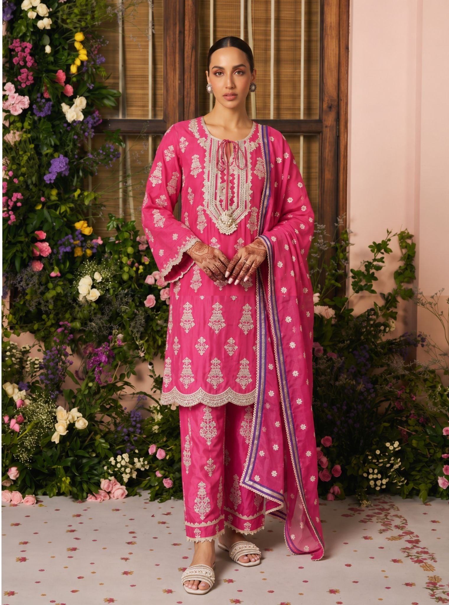 Intira Crepe Fuschia Kurta Set