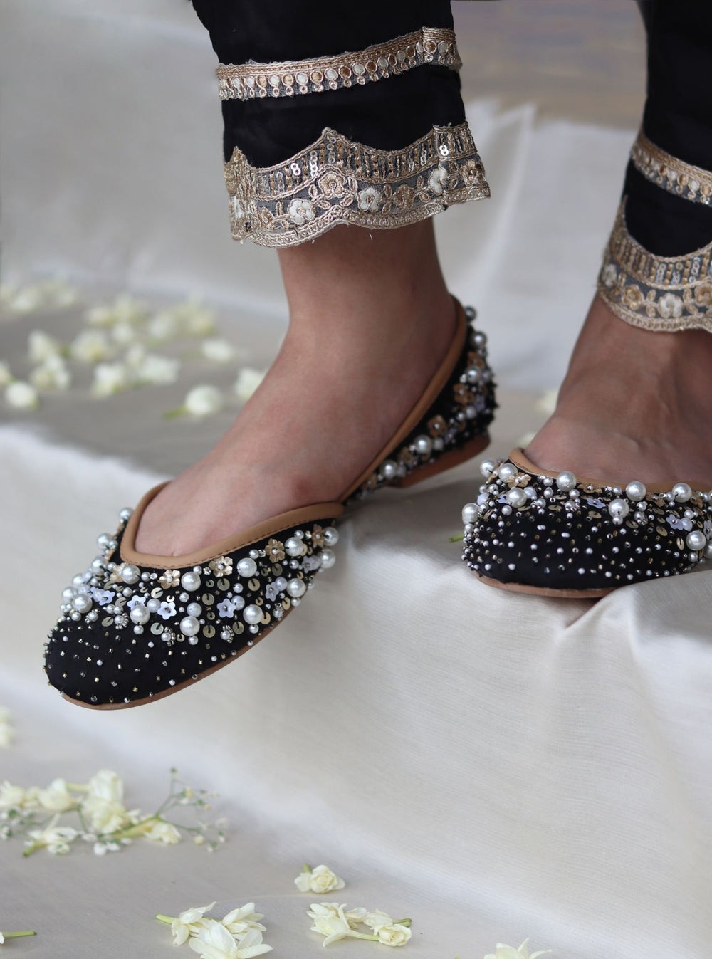 Jasmin Gold Vegan Jutti