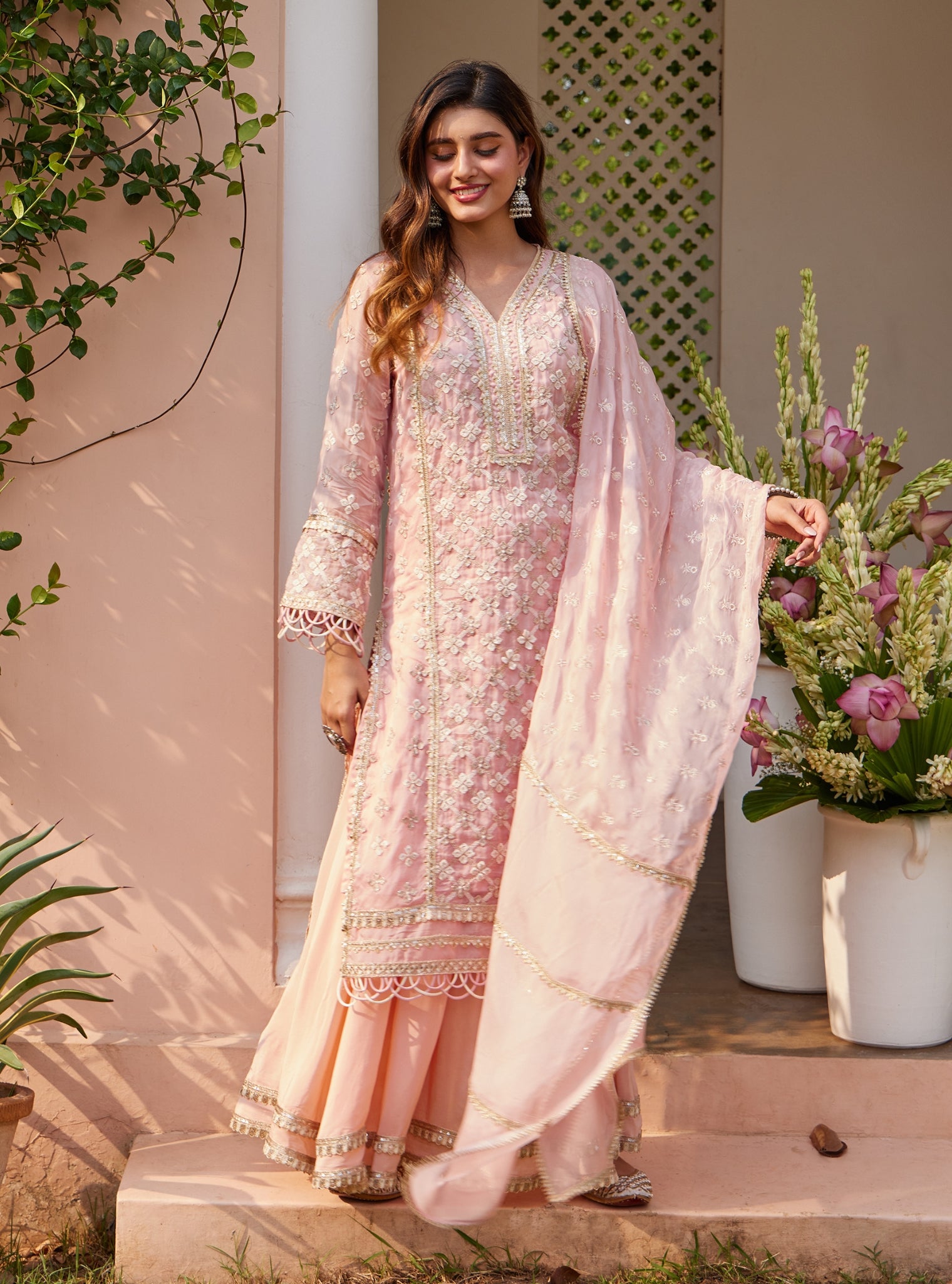Mulmul Carvi Pink Dupatta