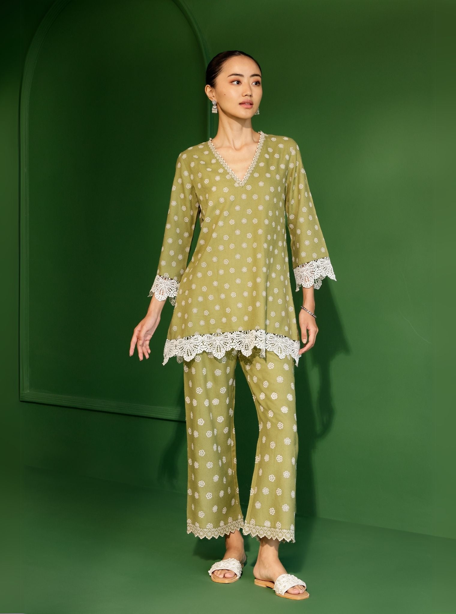 Mulmul Wool Arden Green Top With Mulmul Wool Arden Green Pant