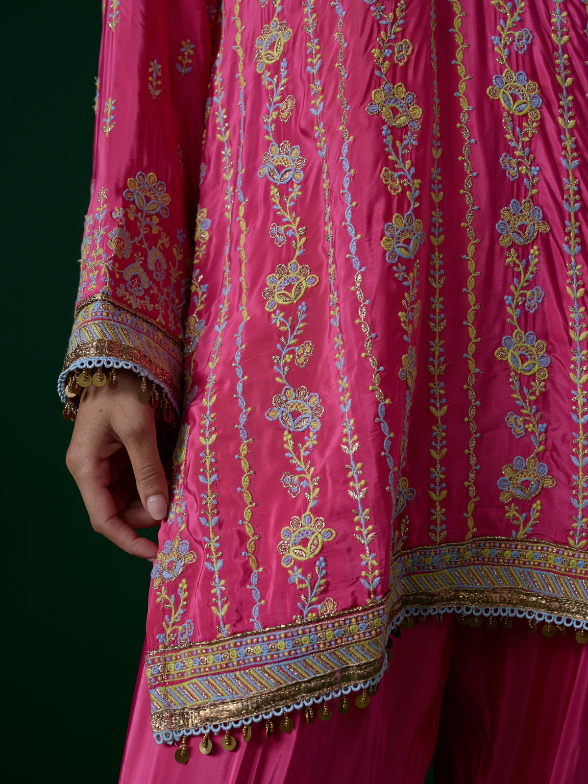Pralika Crepe Fuchsia Kurta Set