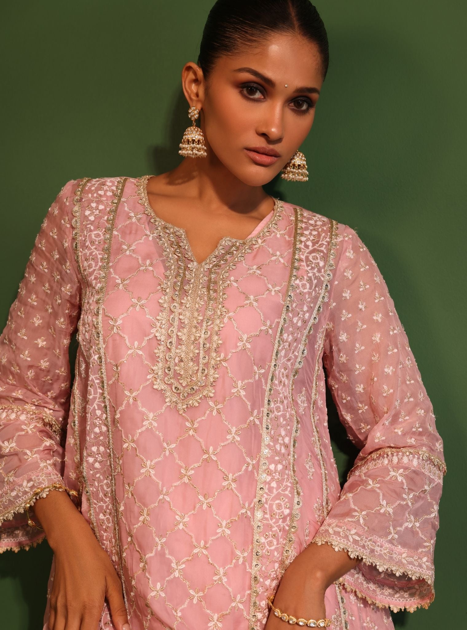 Mulmul Organza Suhana Onion Pink Kurta With Mulmul Suhana Onion Pink Pant