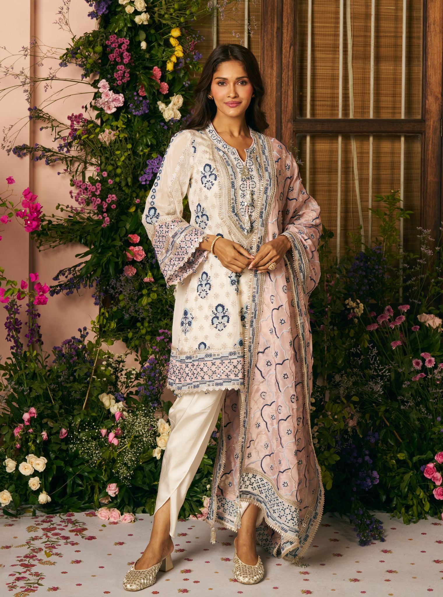 Asmi Organza Off White Kurta Set