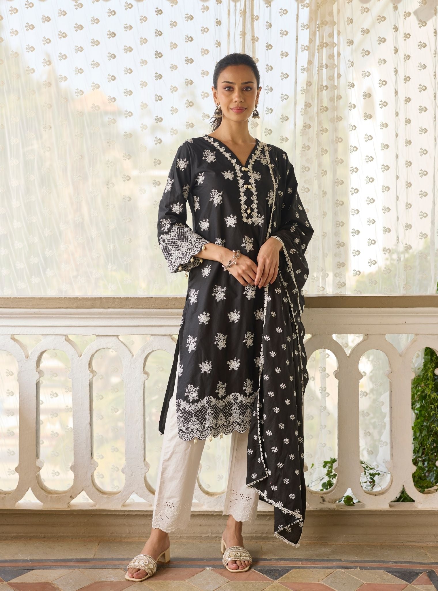 Penna Supuma Cotton Black Kurta Set
